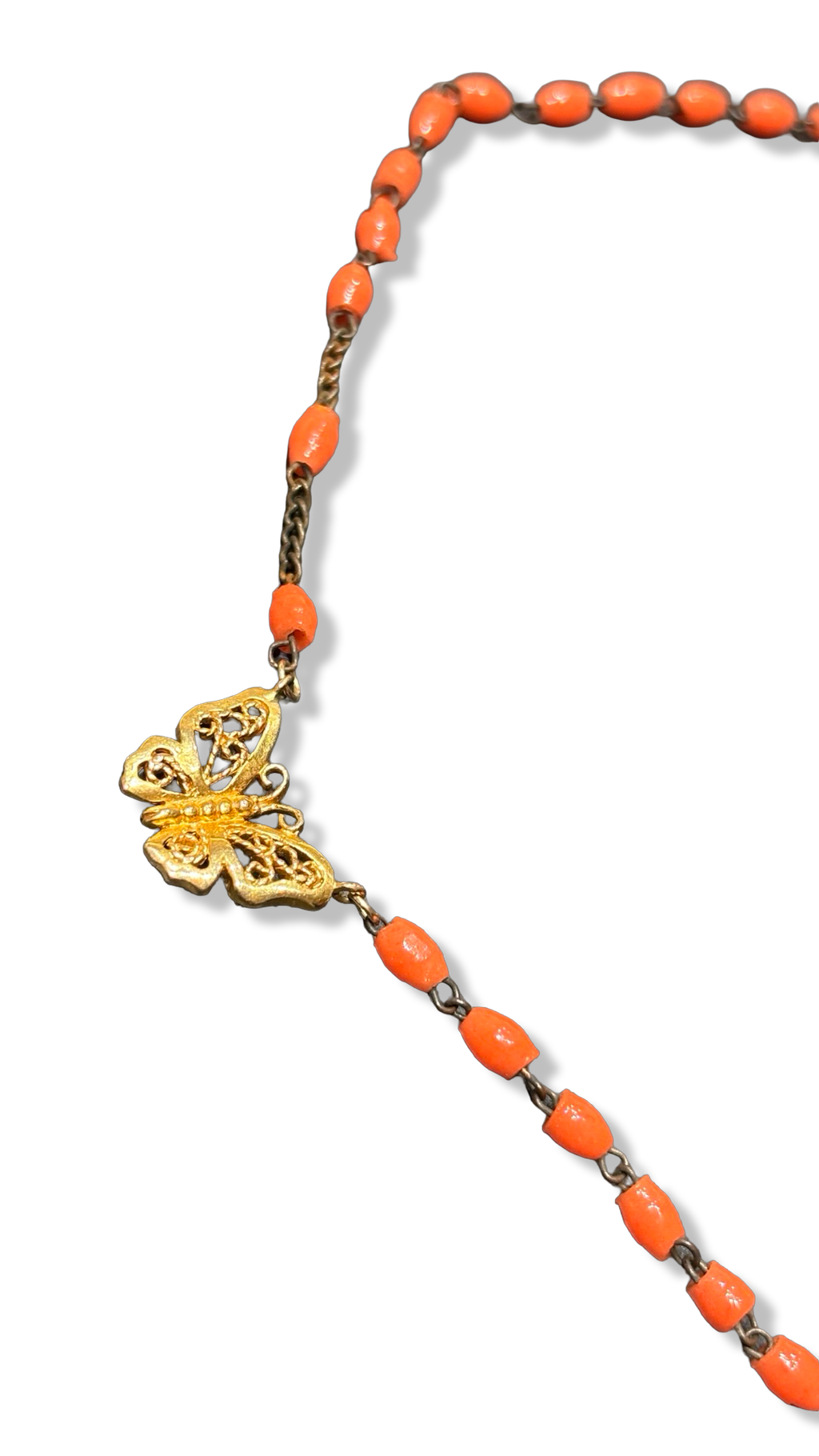 Collier chapelet orange et papillon en filigrane