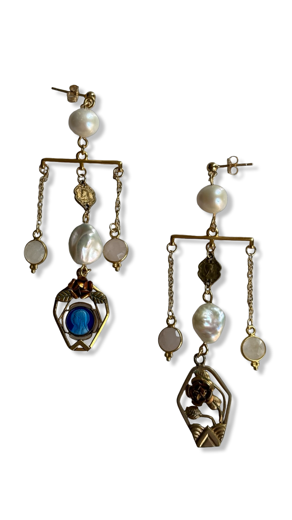 Pendants chandelier perles et médailles anciennes