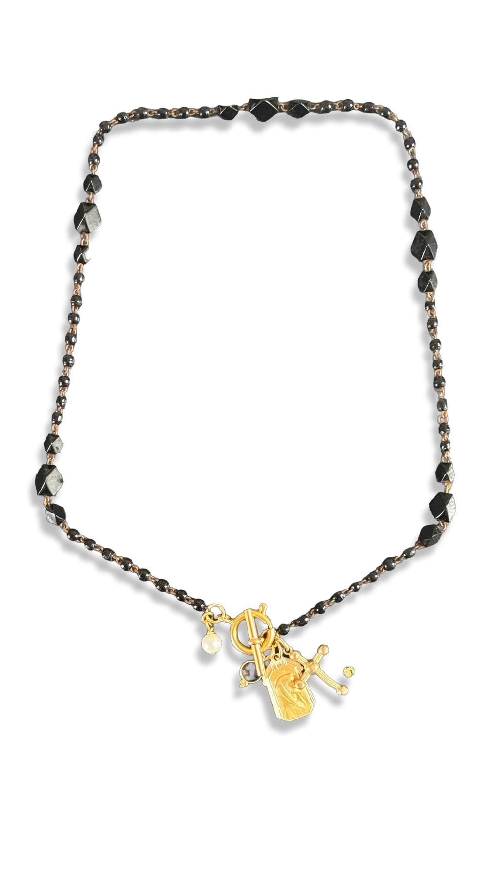 Collier en perles de Jai, croix et Sainte Marie.