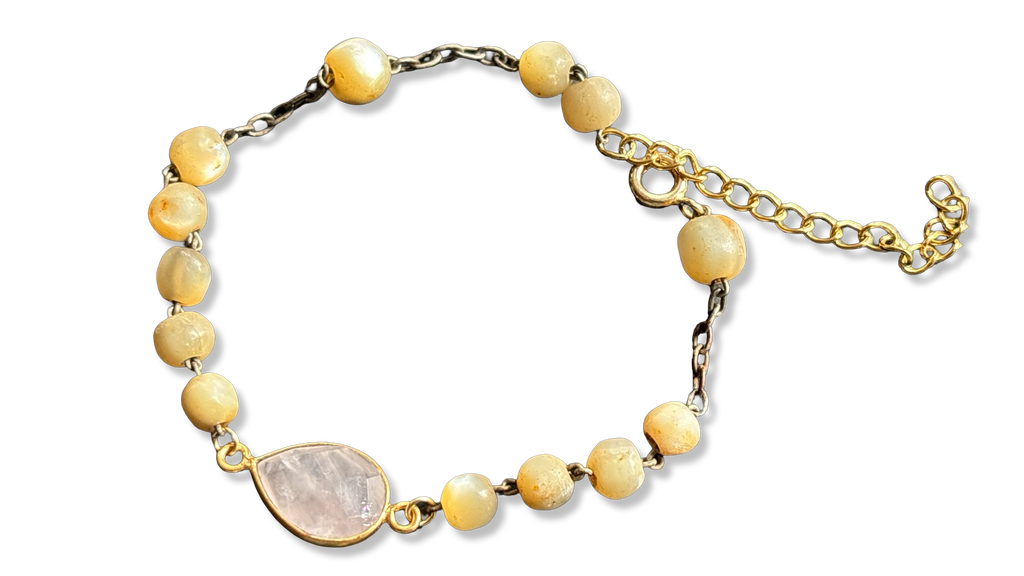 Bracelet chapelet upcyclé en nacre et Pierre de Lune