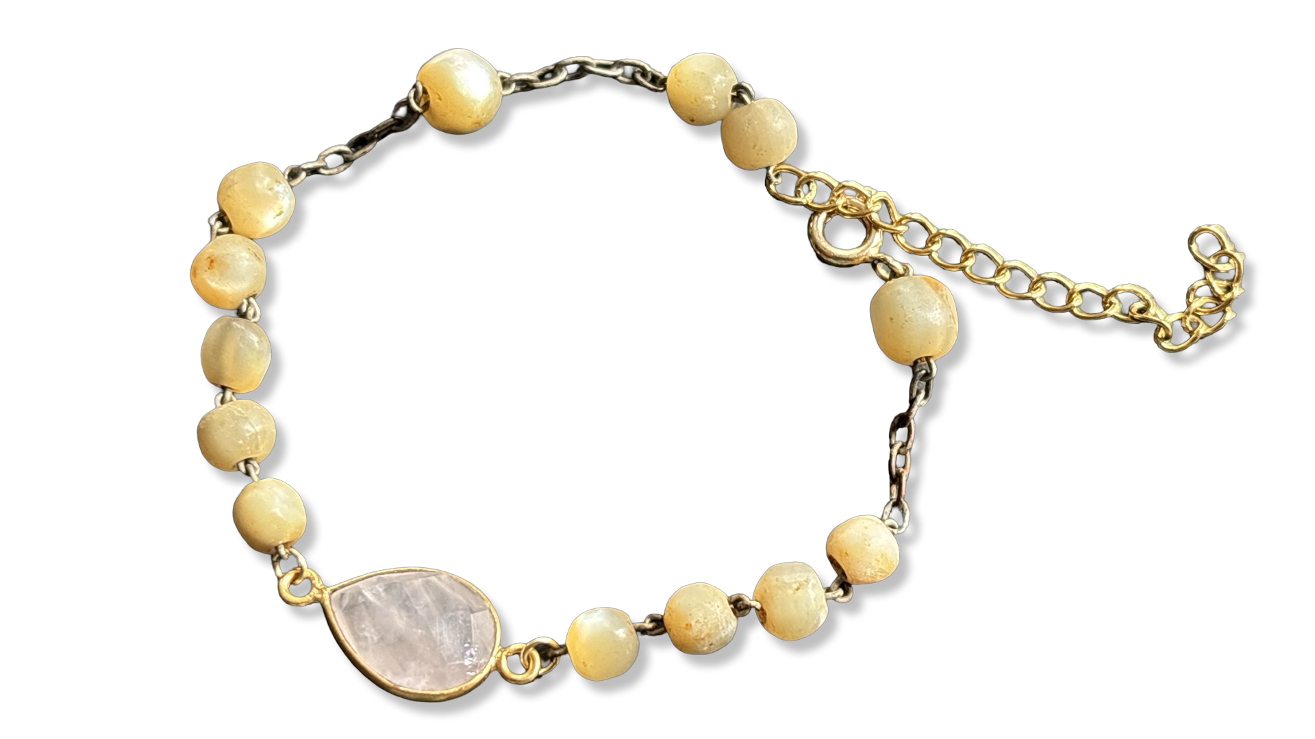 Bracelet chapelet upcyclé en nacre et Pierre de Lune