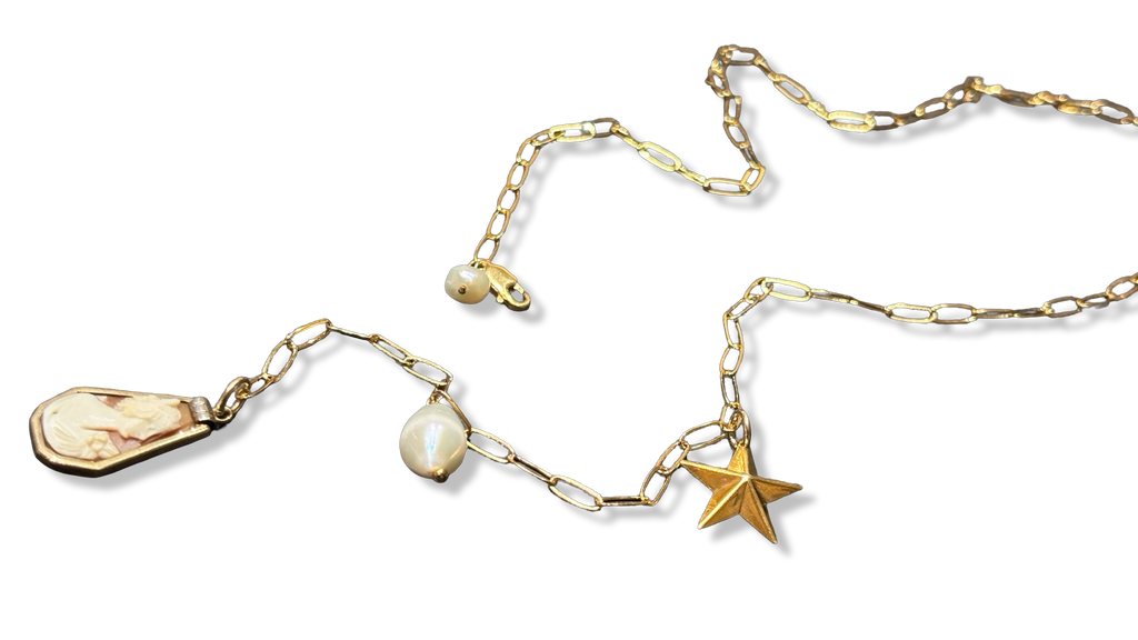 Collier lasso , Camee Art Deco et perle fantaisie