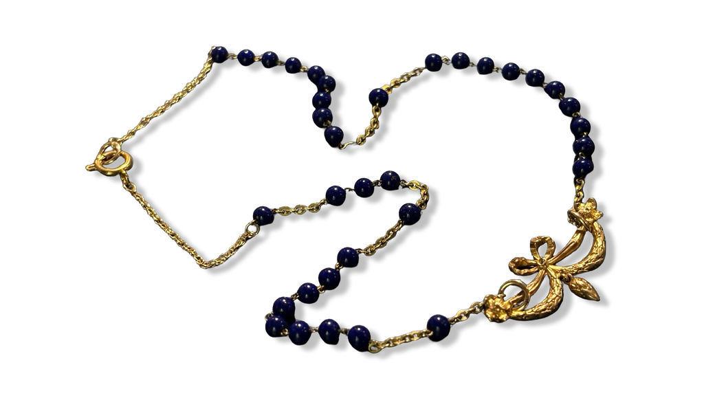 Collier chapelet bleu et motif 18e