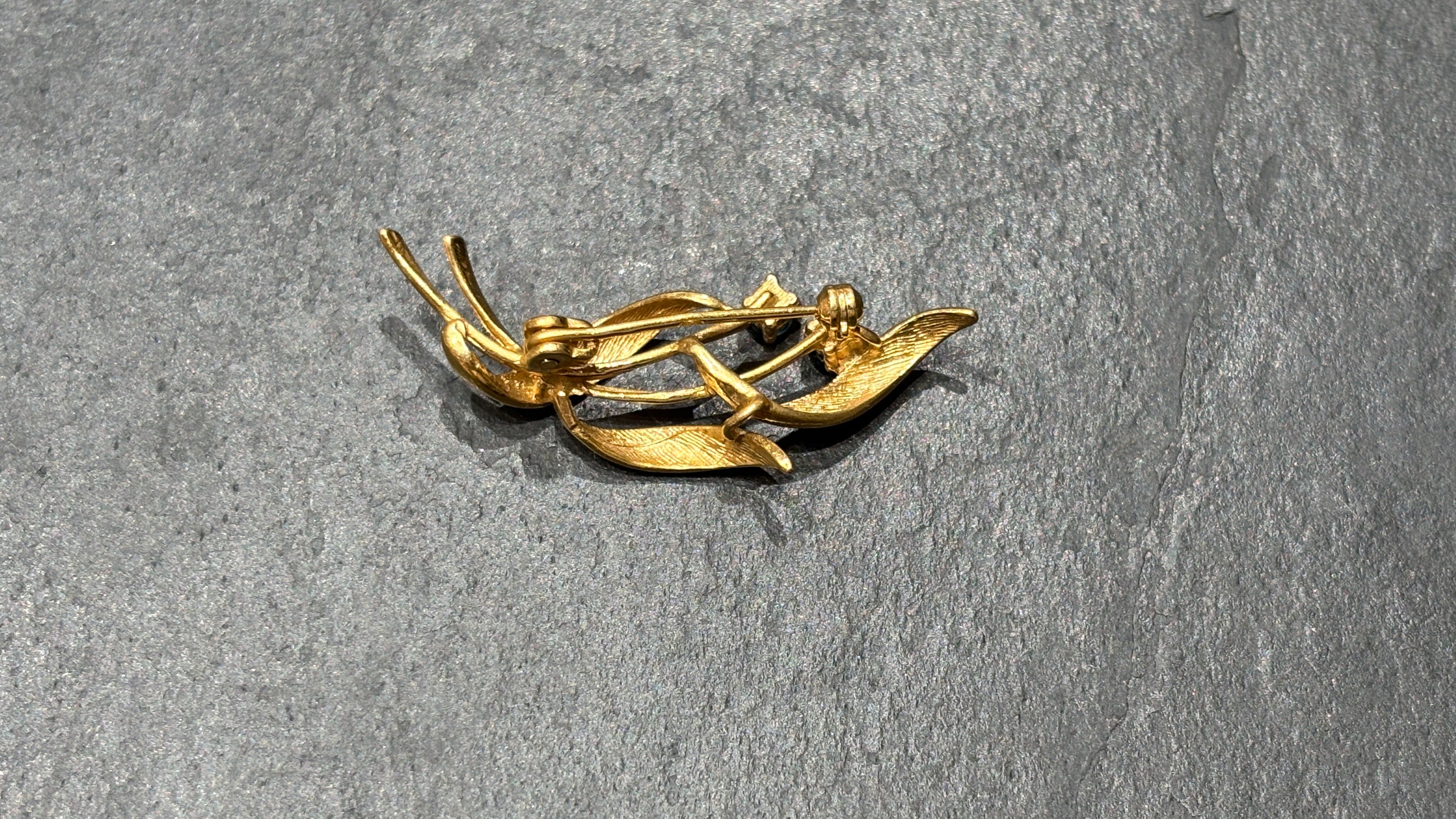 Broche année 50 plaquée or