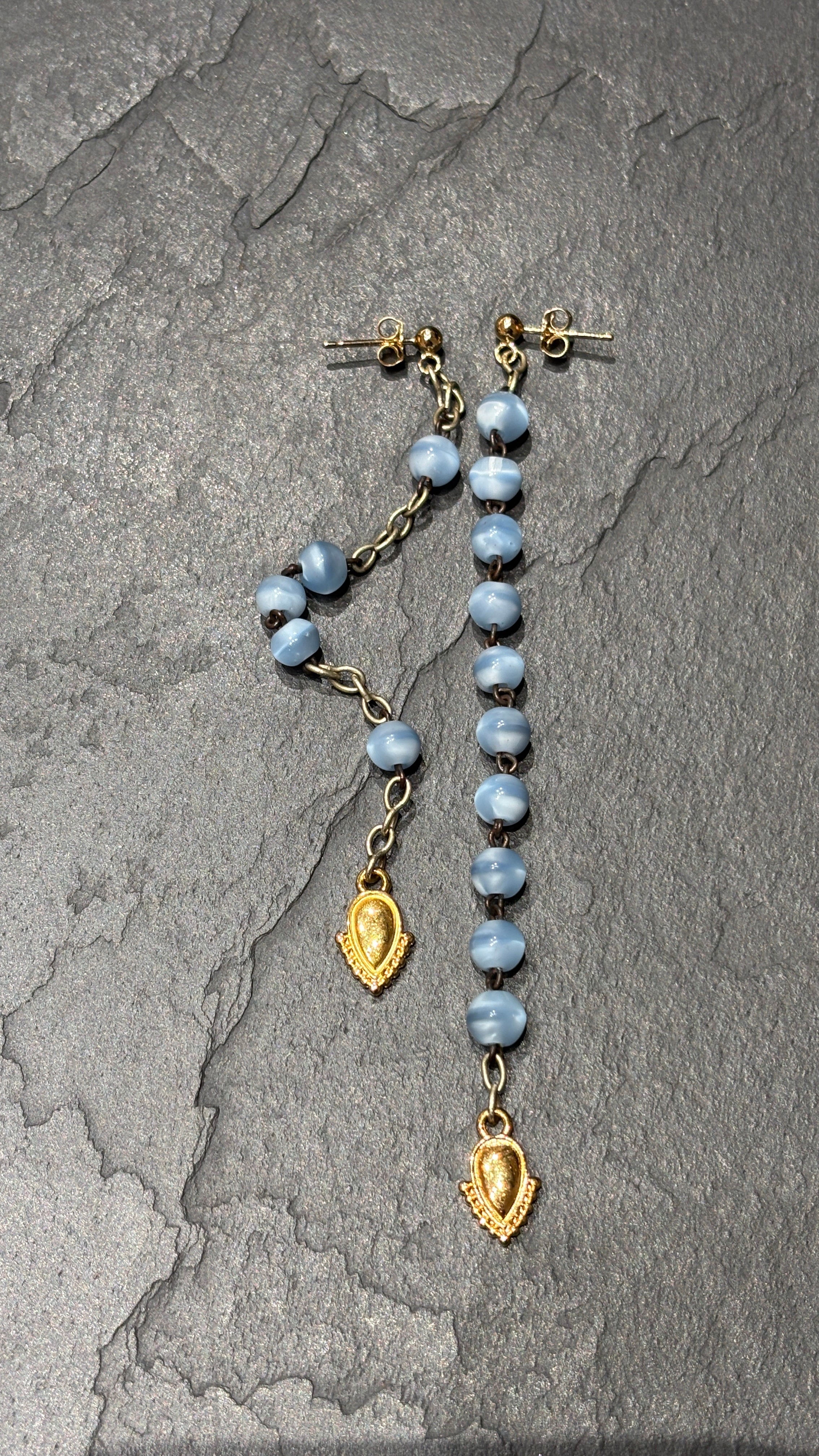 Pendants chapelet bleu et médaillons
