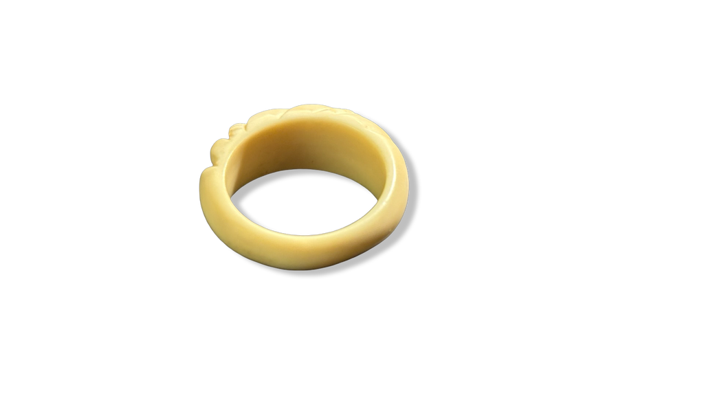 Bague en os