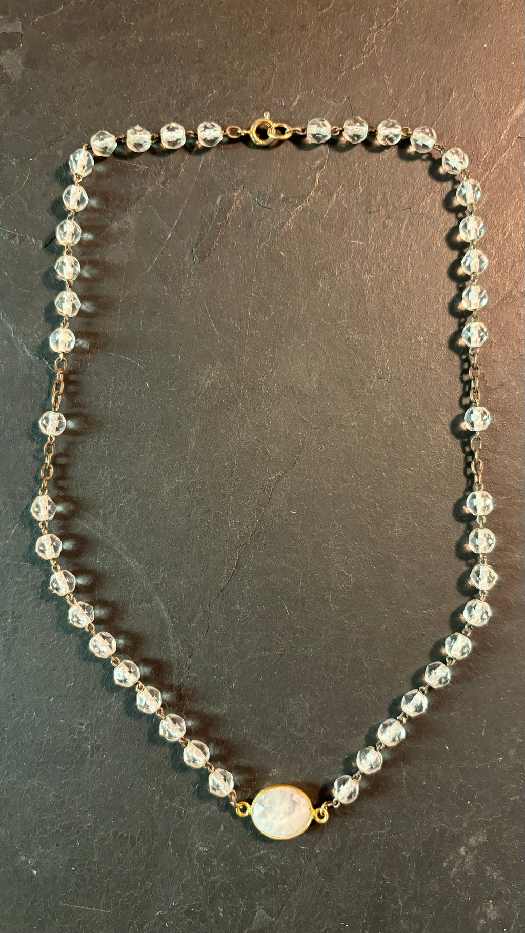 Collier chapelet ancien et Pierre de Lune - blissparis