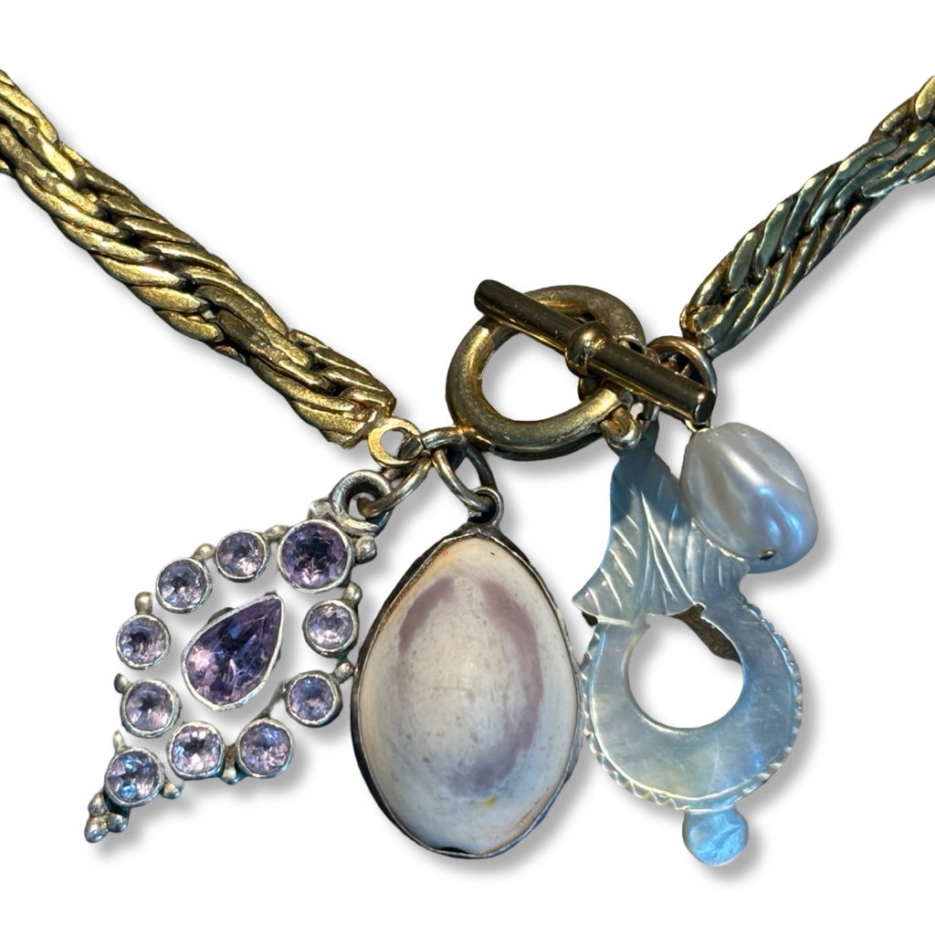 Collier chaîne ancienne , améthyste, motif de nacre et coquillage
