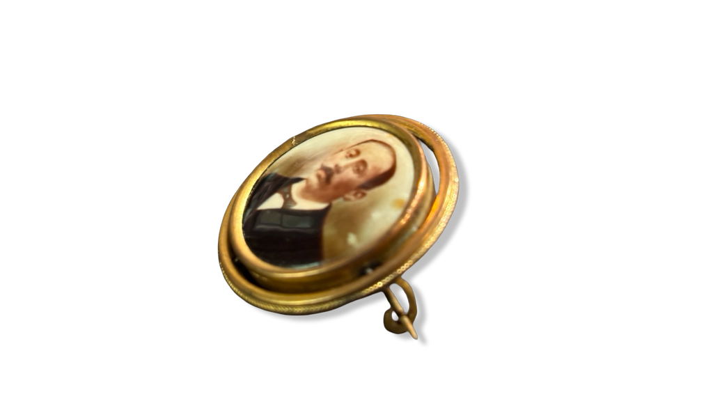 Broche portrait 1900