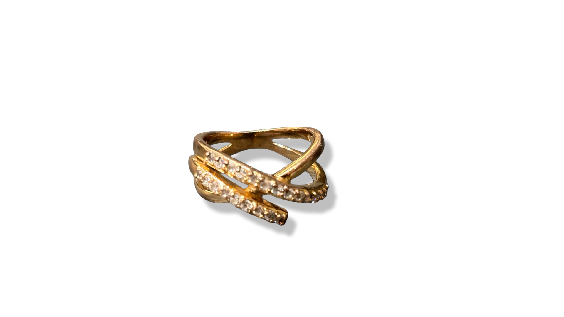 Bague ruban serti