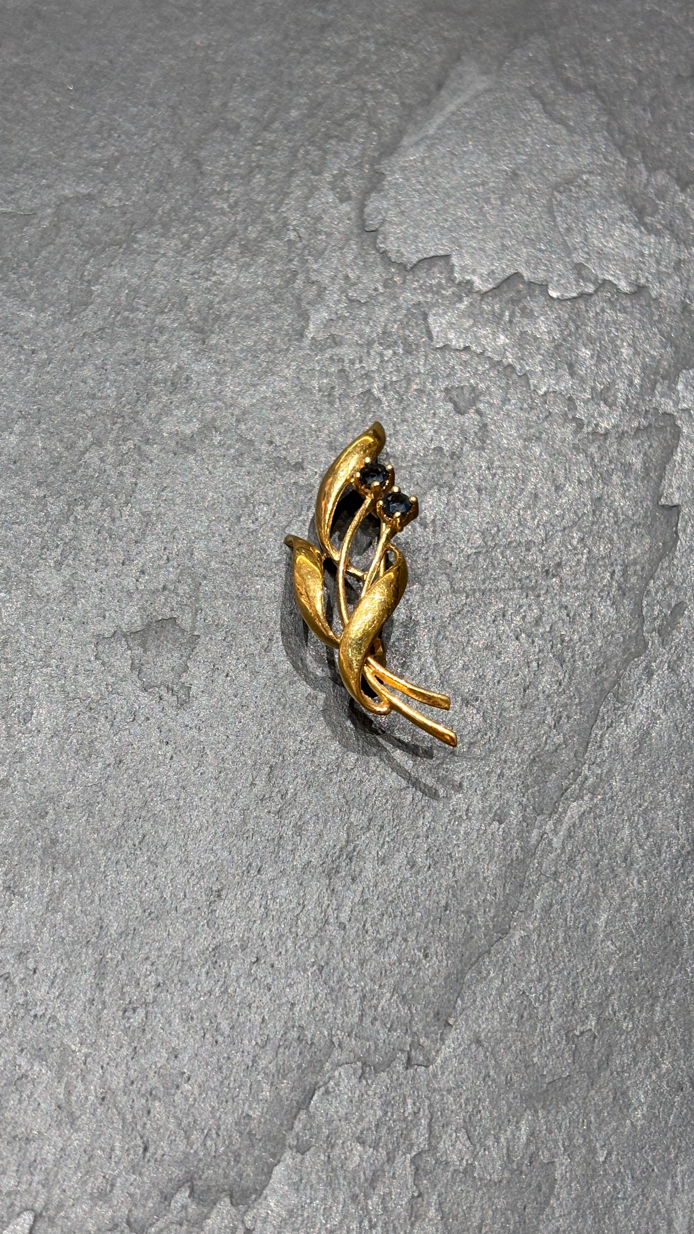 Broche année 50 plaquée or
