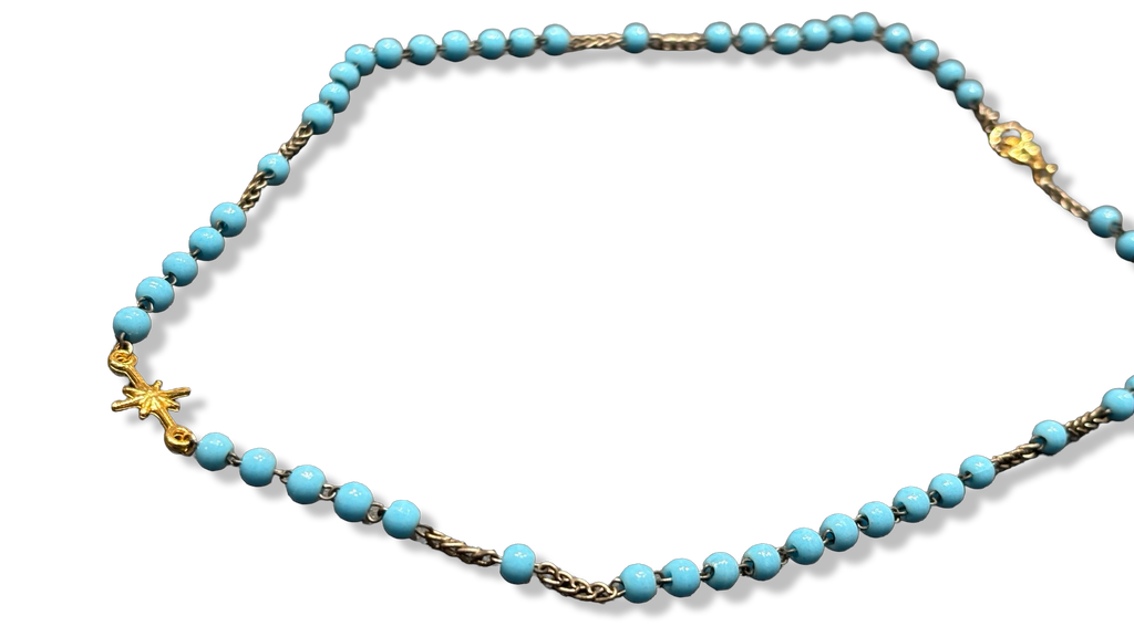 Collier chapelet turquoise et étoile plaquée or