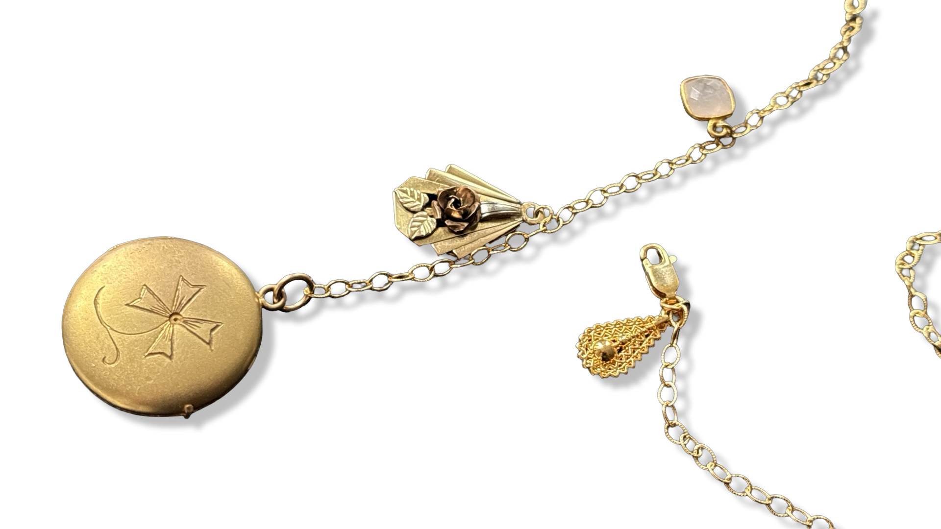 Collier lasso, médaillon a secret et pendentif Art Deco