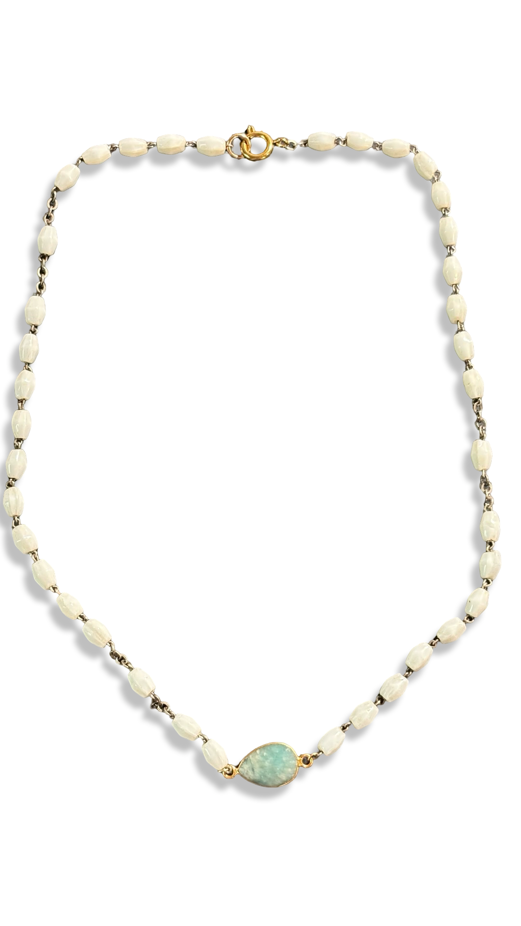 Collier chapelet blanc et goutte d’amazonite