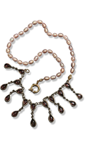 Collier de perles baroques et strass violet