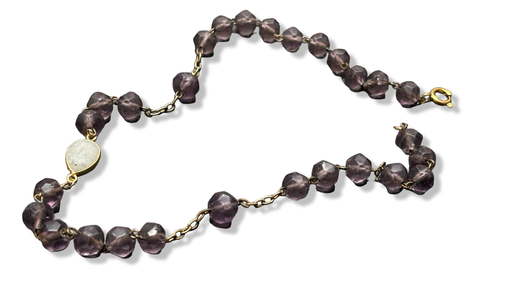 Collier chapelet en perles de verre mat violettes et Pierre de Lune