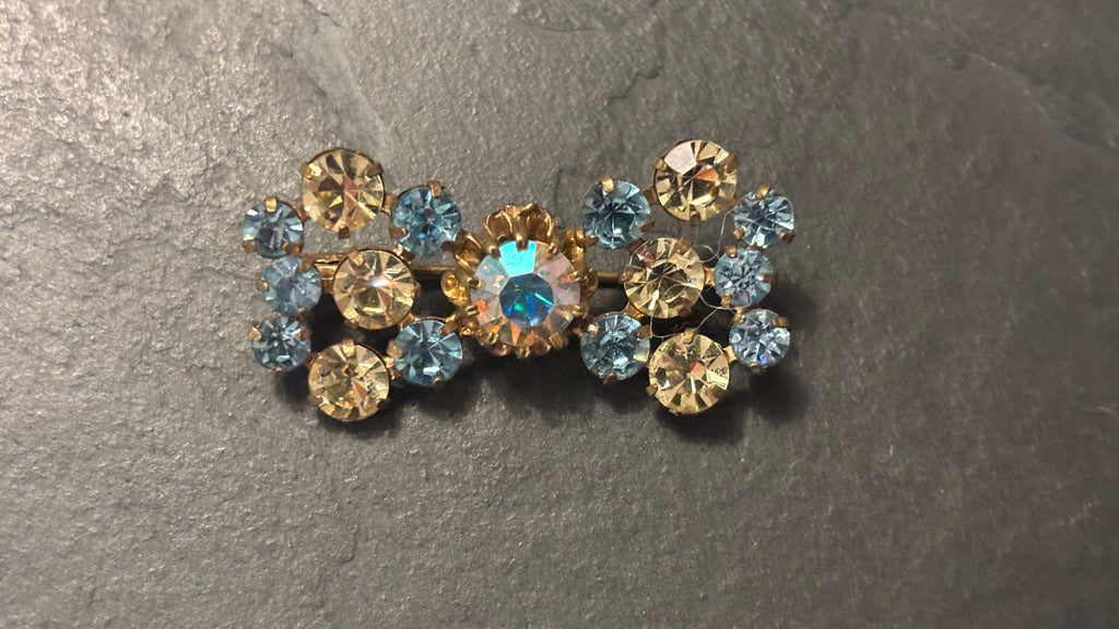 Broche en strass vintage années 40