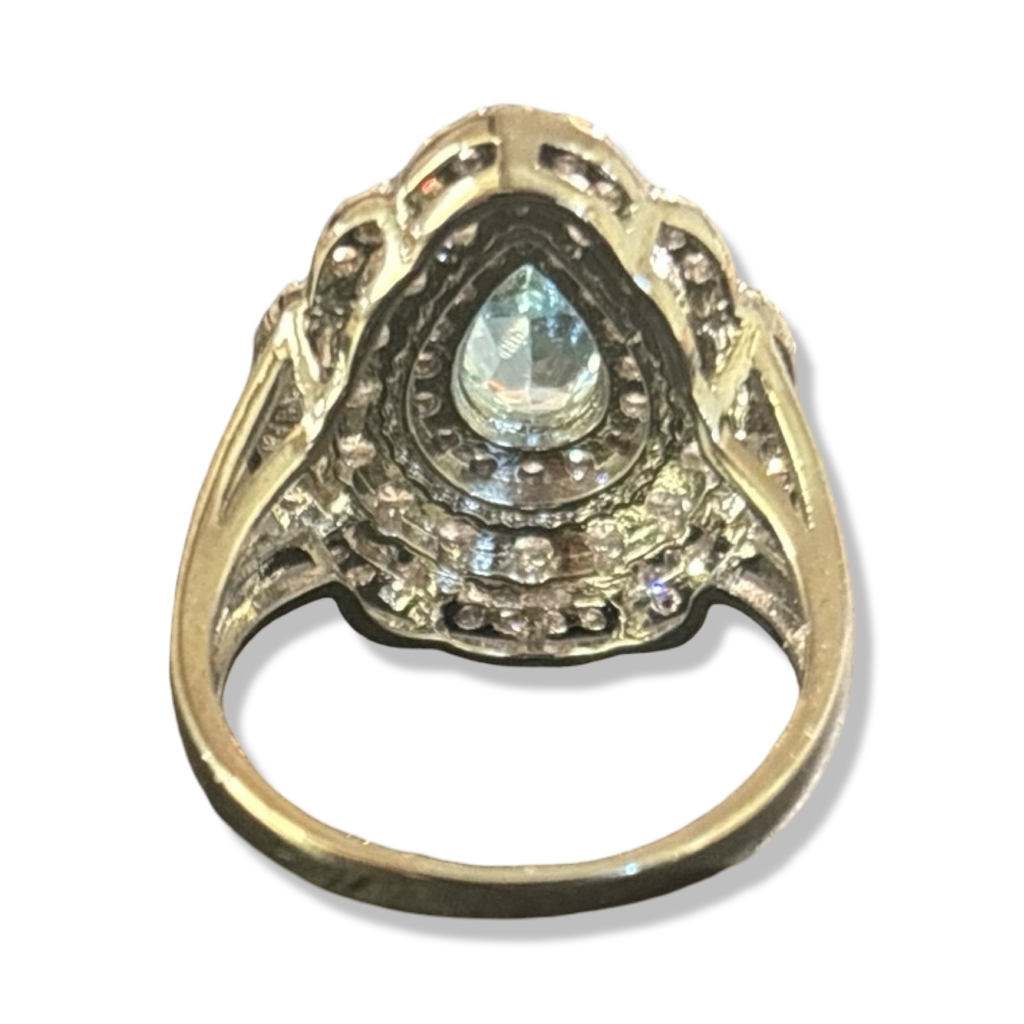 Bague en argent et aigue marine