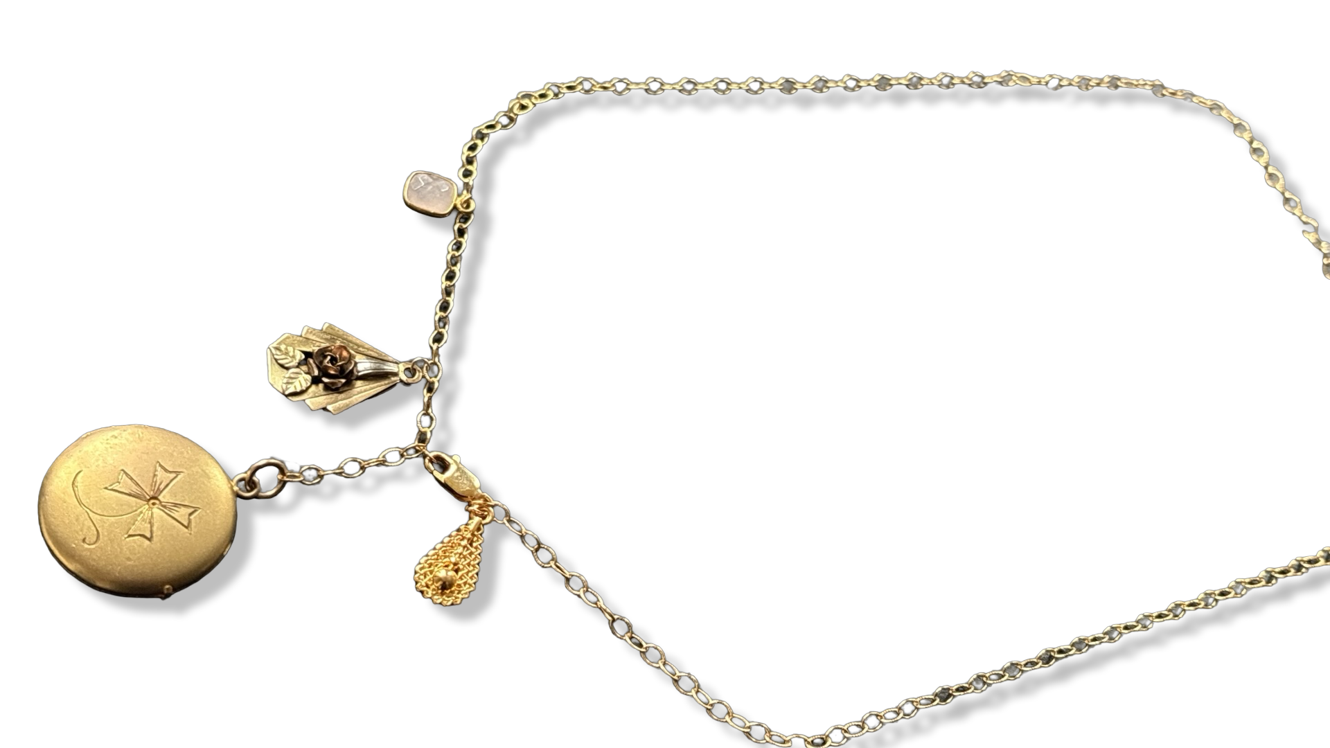 Collier lasso, médaillon a secret et pendentif Art Deco