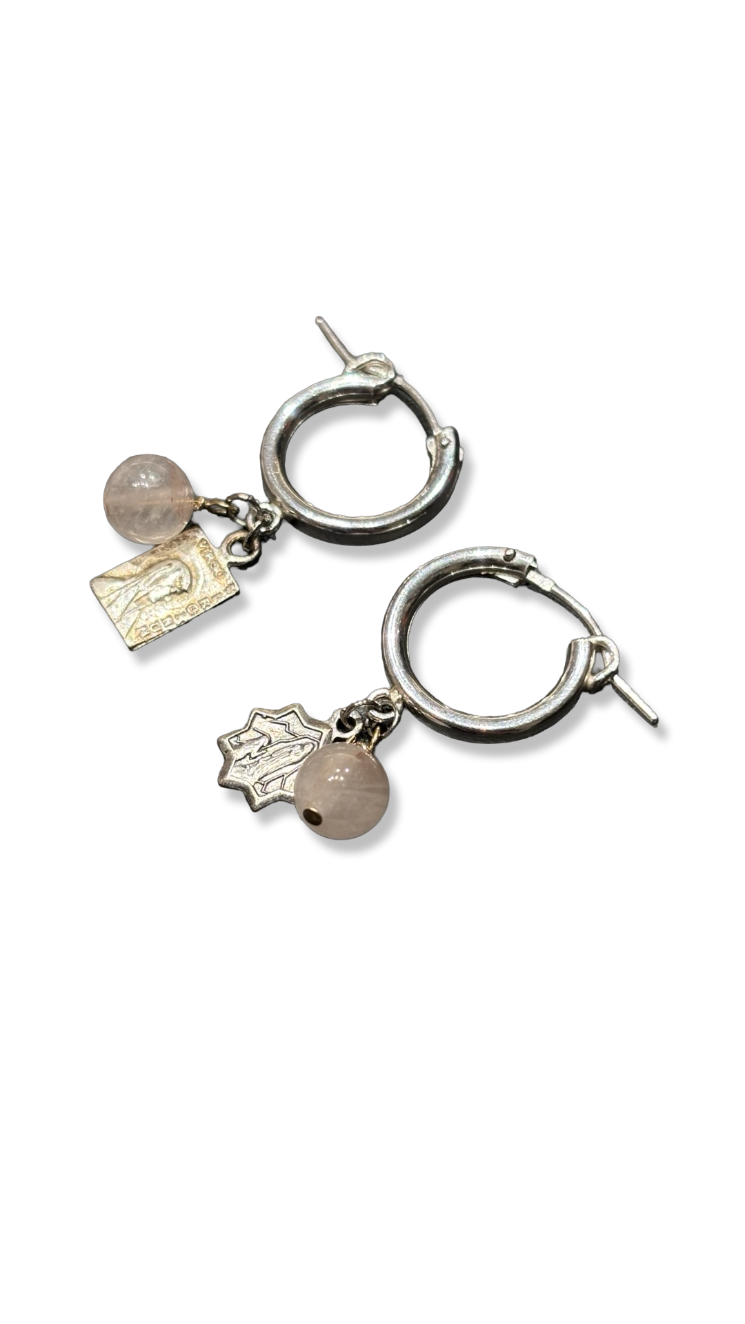 Mini créoles argent, quartz rose et médailles