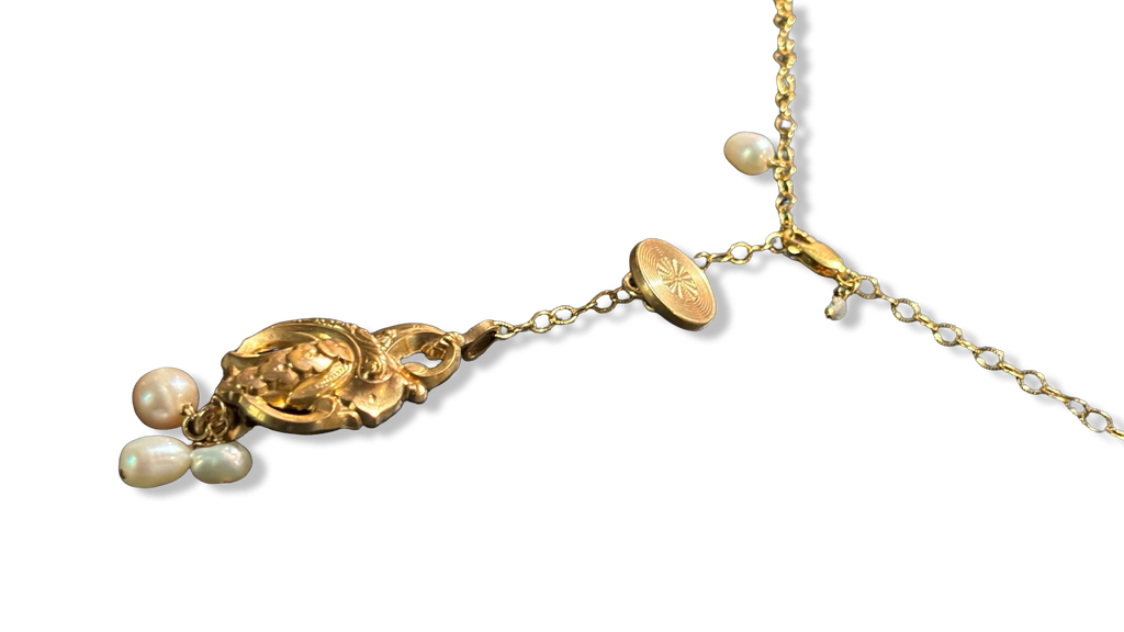 Collier lasso, perles et motif fin 19e siècle