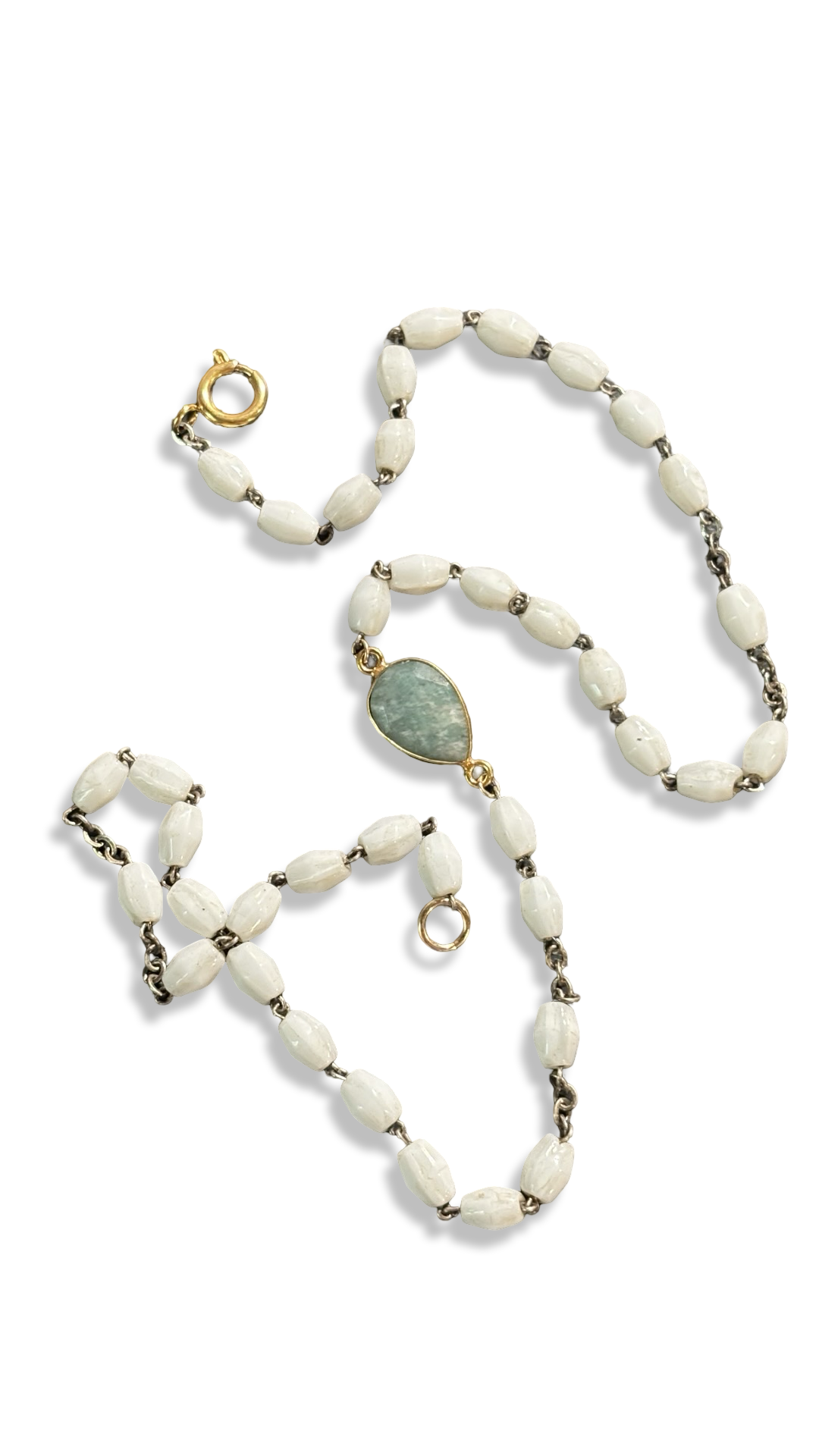 Collier chapelet blanc et goutte d’amazonite