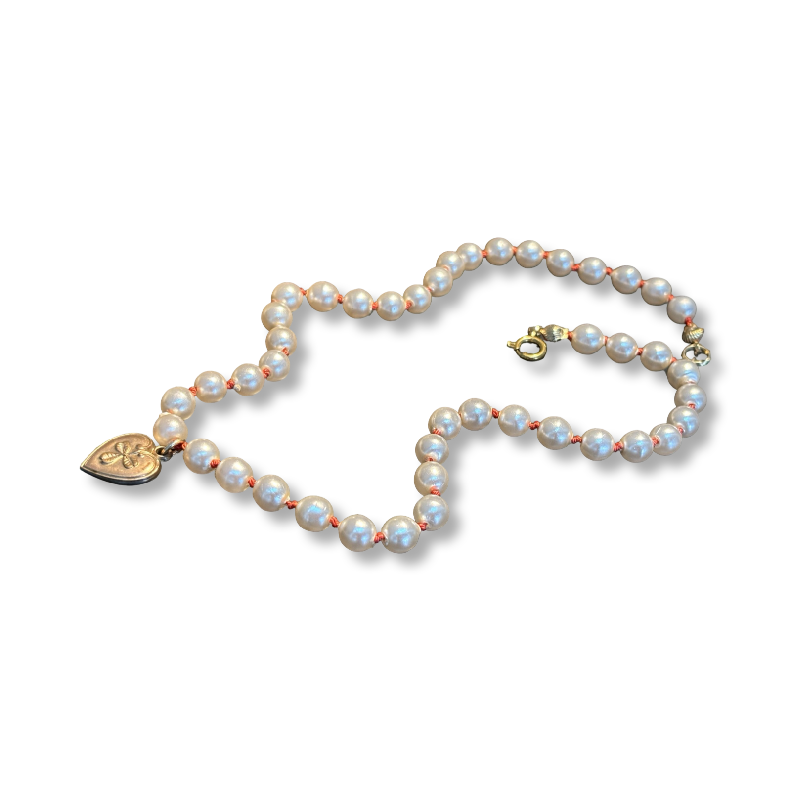 Collier de perles fantaisies anciennes et cœur ancien