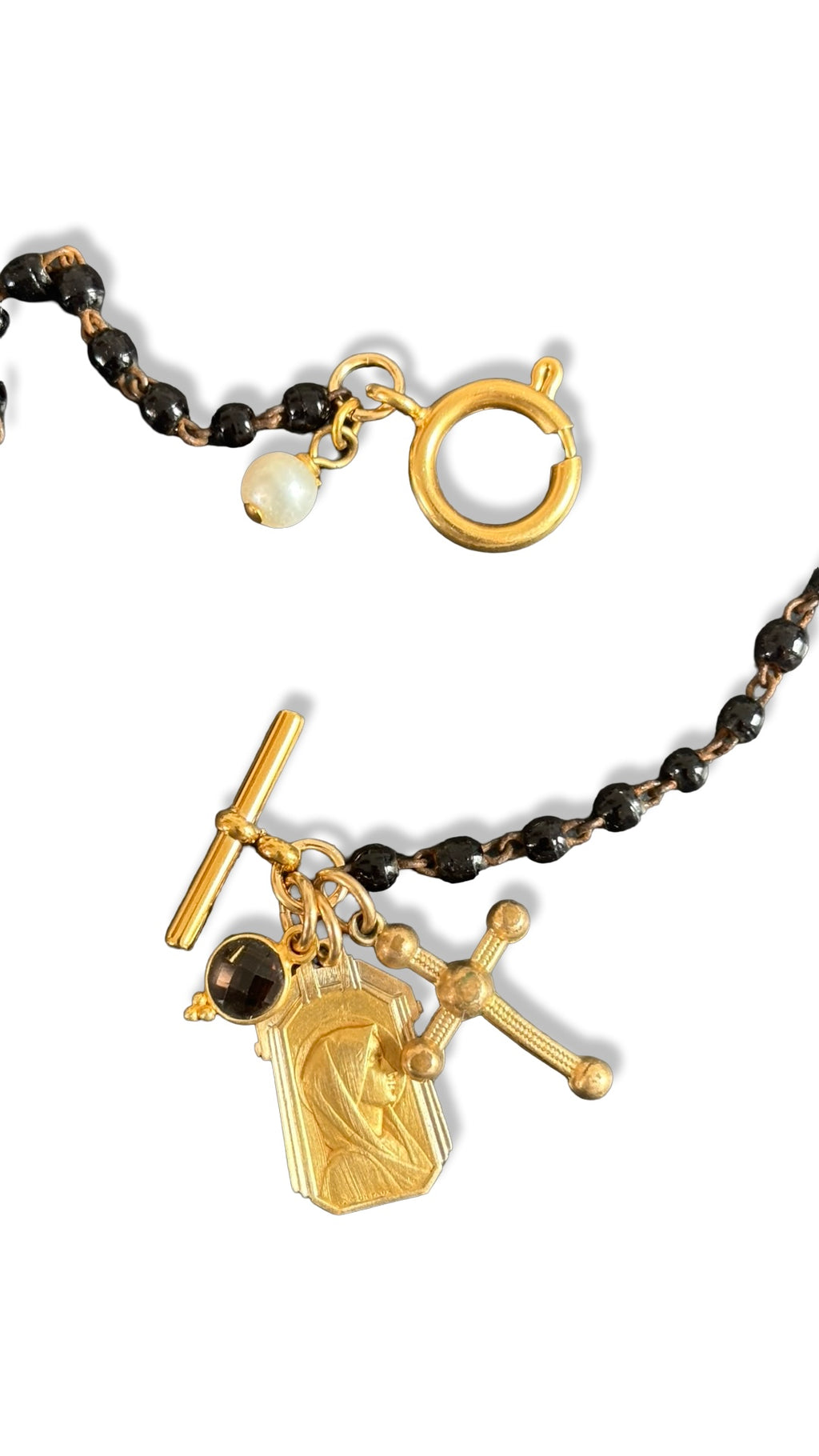 Collier en perles de Jai, croix et Sainte Marie.