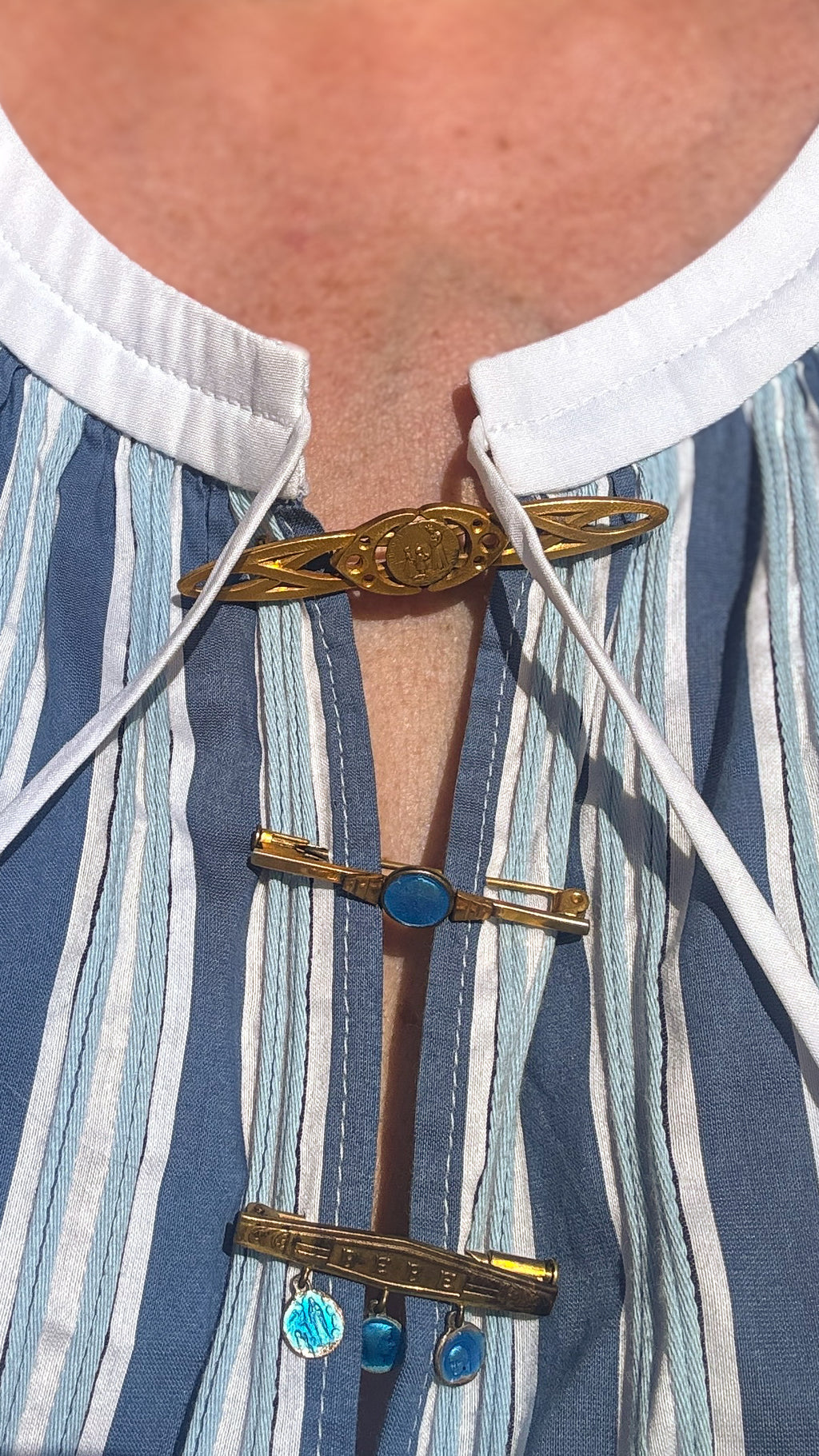 Broche à la Vierge au Voile