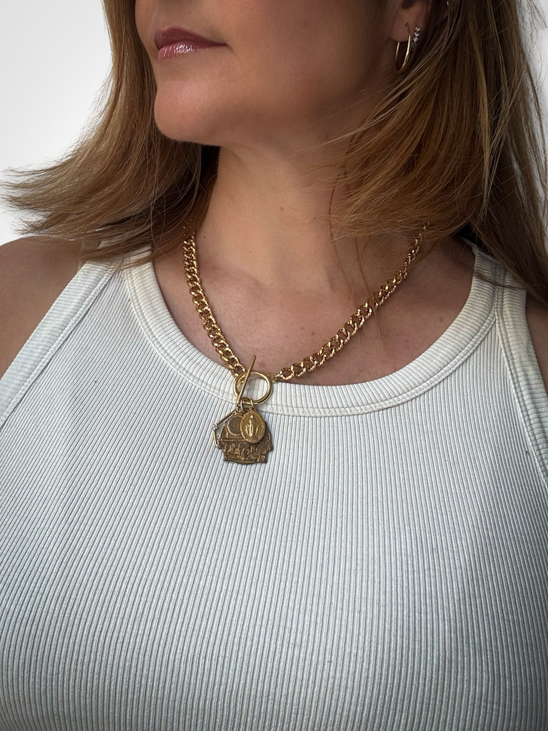 Collier chaîne diamantée , médaille des Chemins de Fer et Médaille Miraculeuse