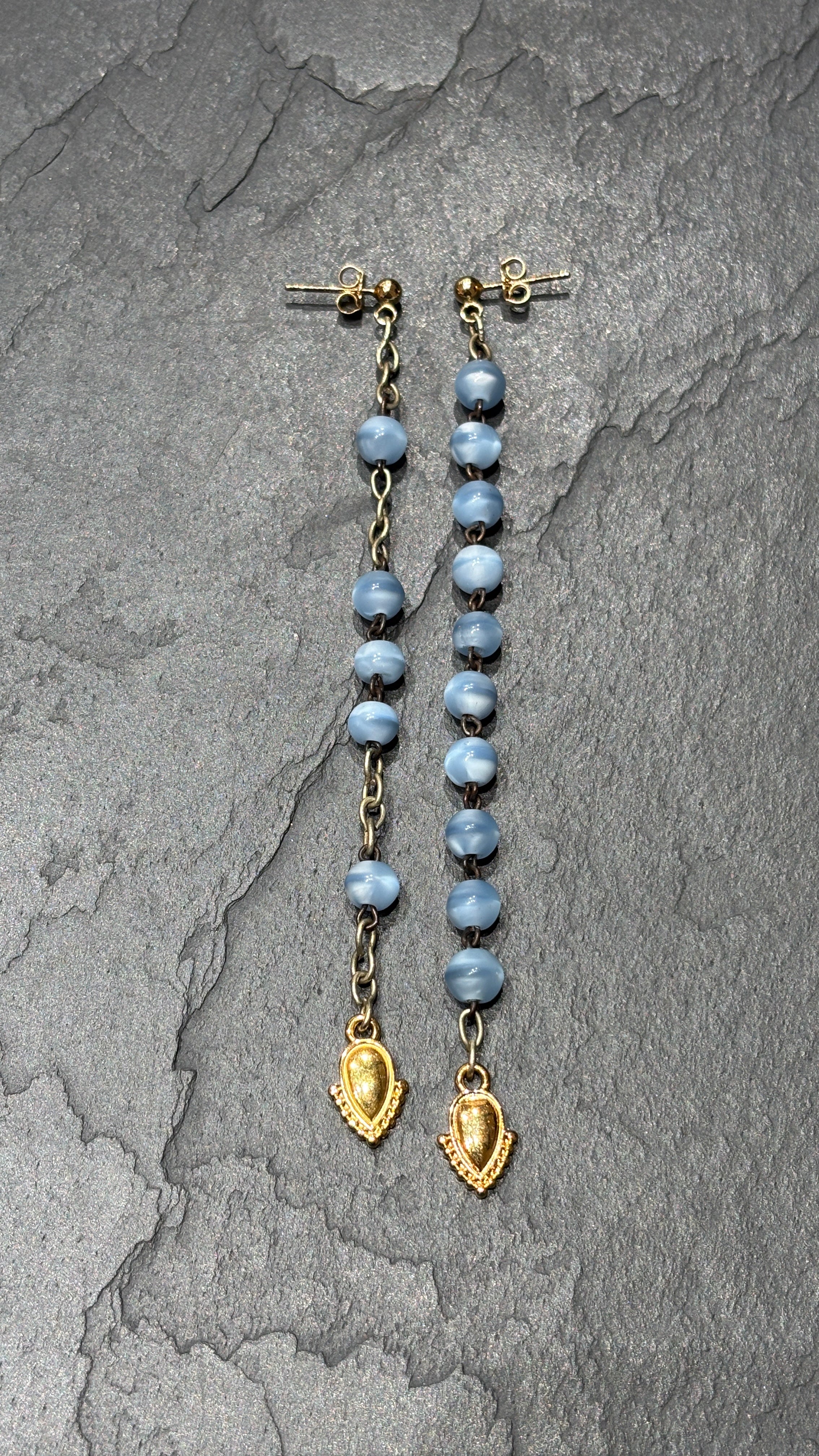 Pendants chapelet bleu et médaillons