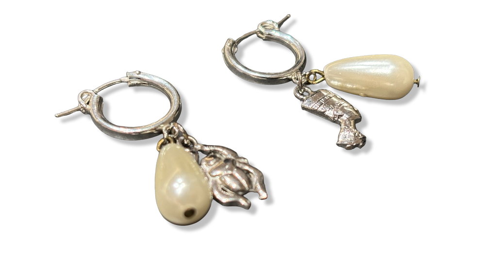 Mini créoles, symboles égyptiens et perles fantaisies