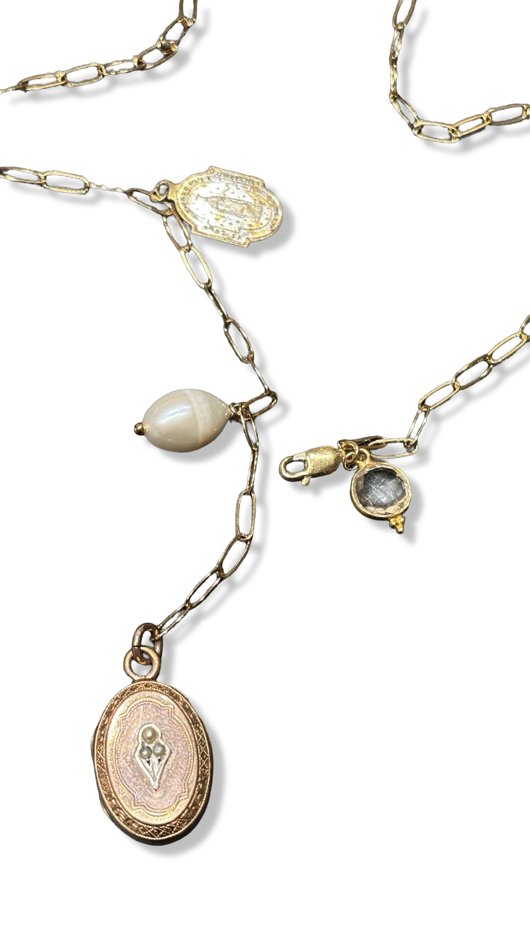 Collier lasso, médaillon à secret et perle