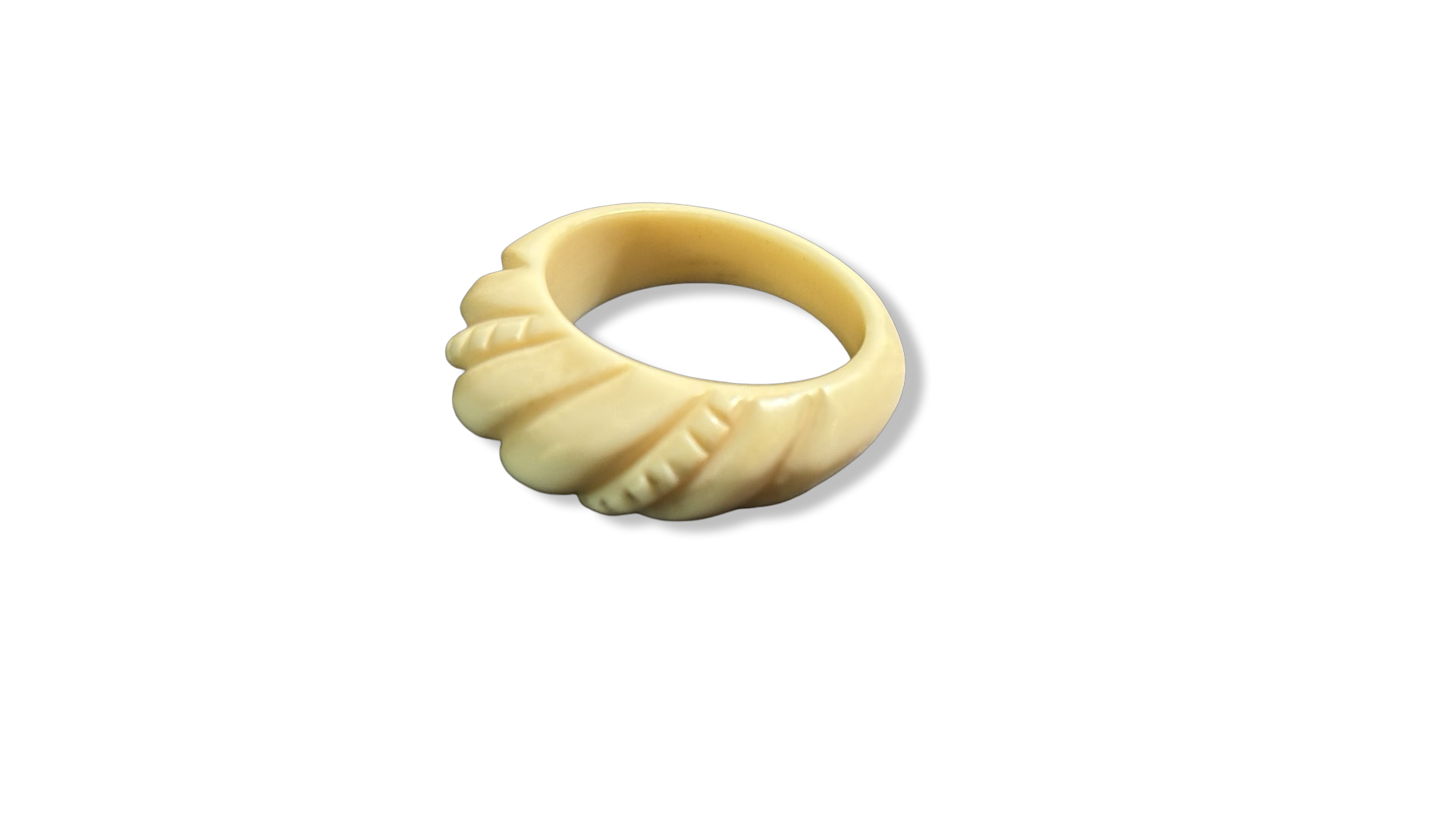 Bague en os