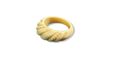 Bague en os