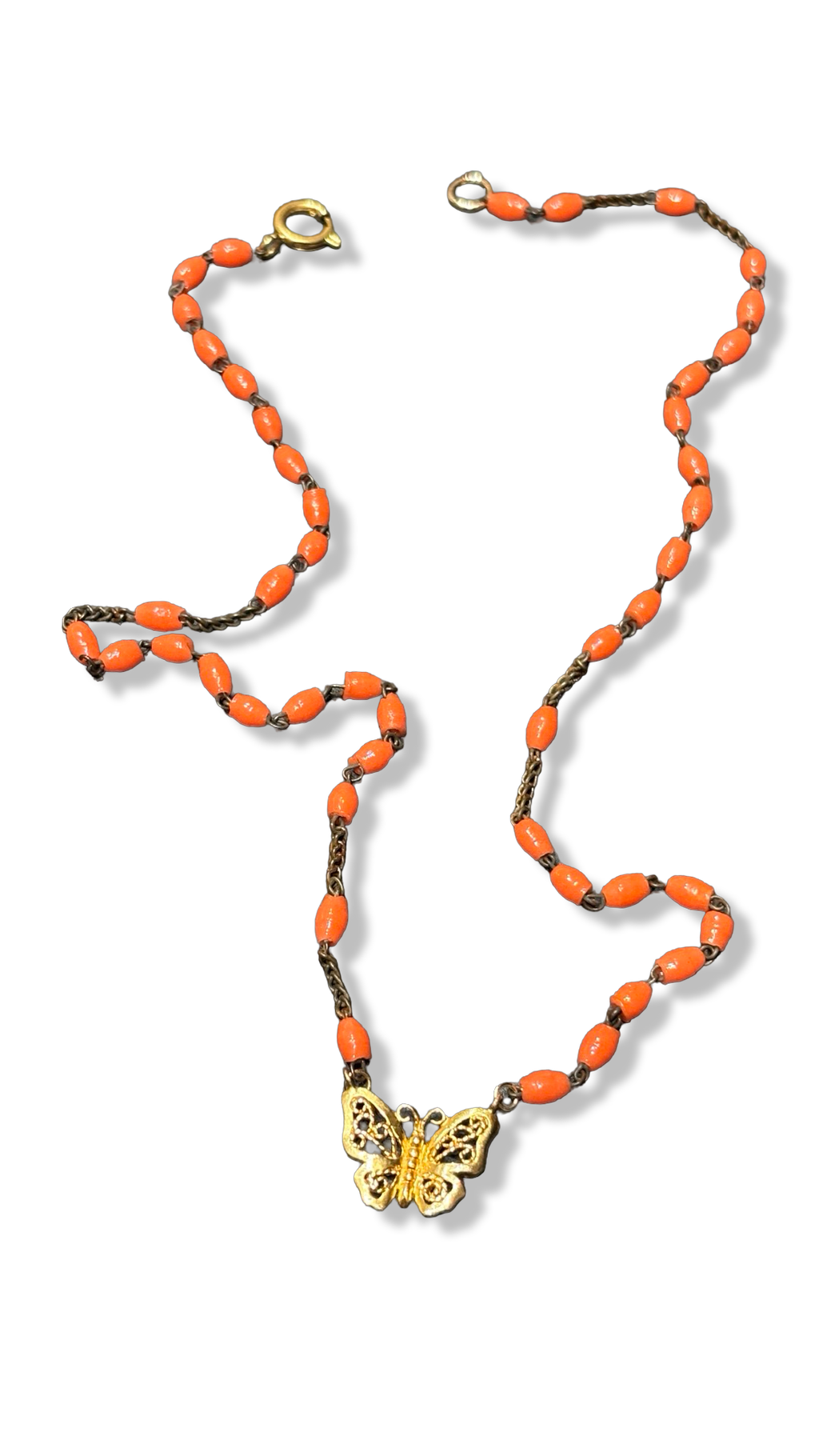 Collier chapelet orange et papillon en filigrane