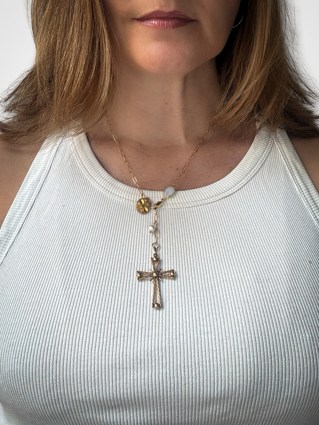 Collier lasso, Pierre de lune et Croix années 50