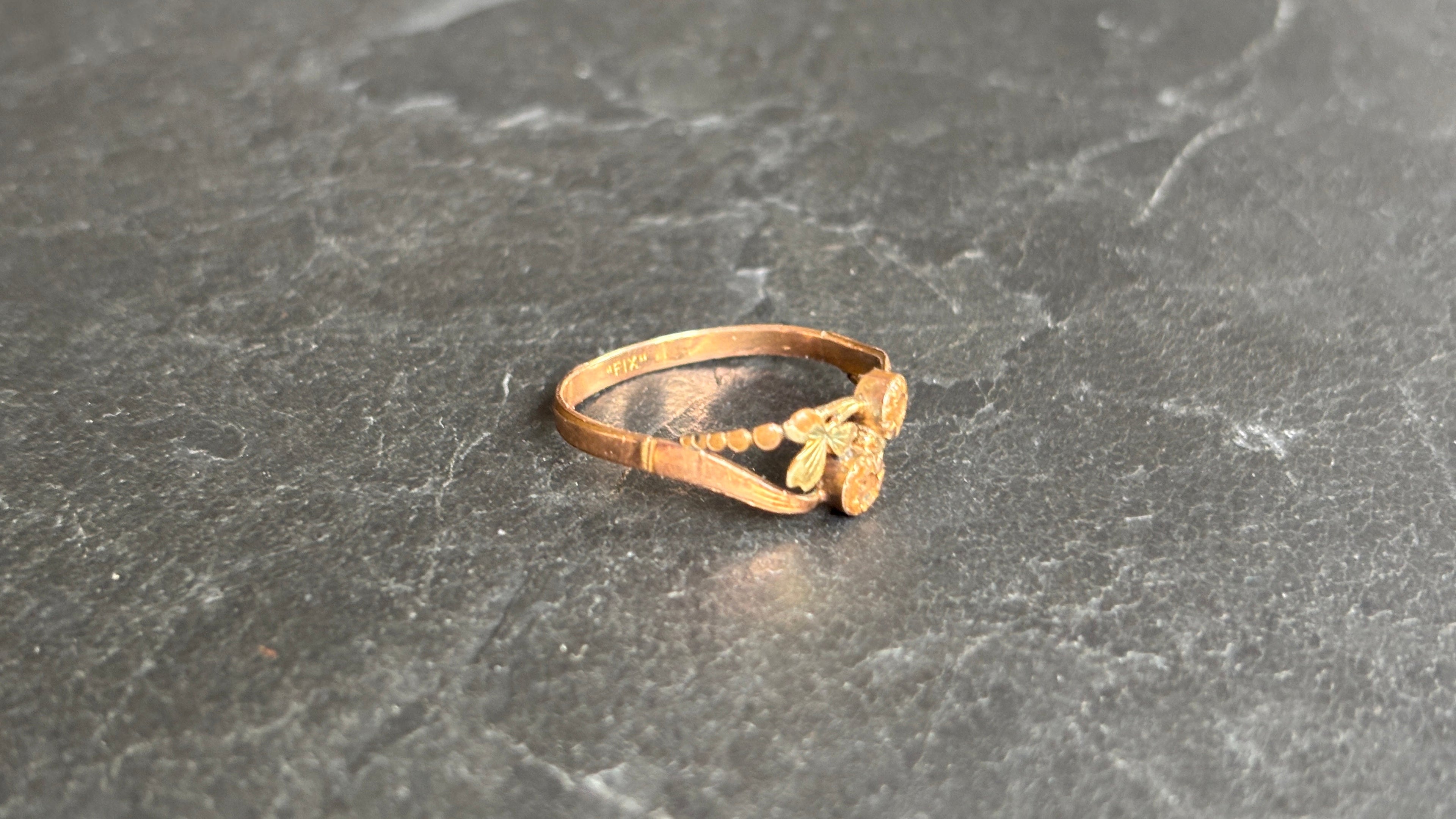 Fine bague Art Nouveau plaquée or