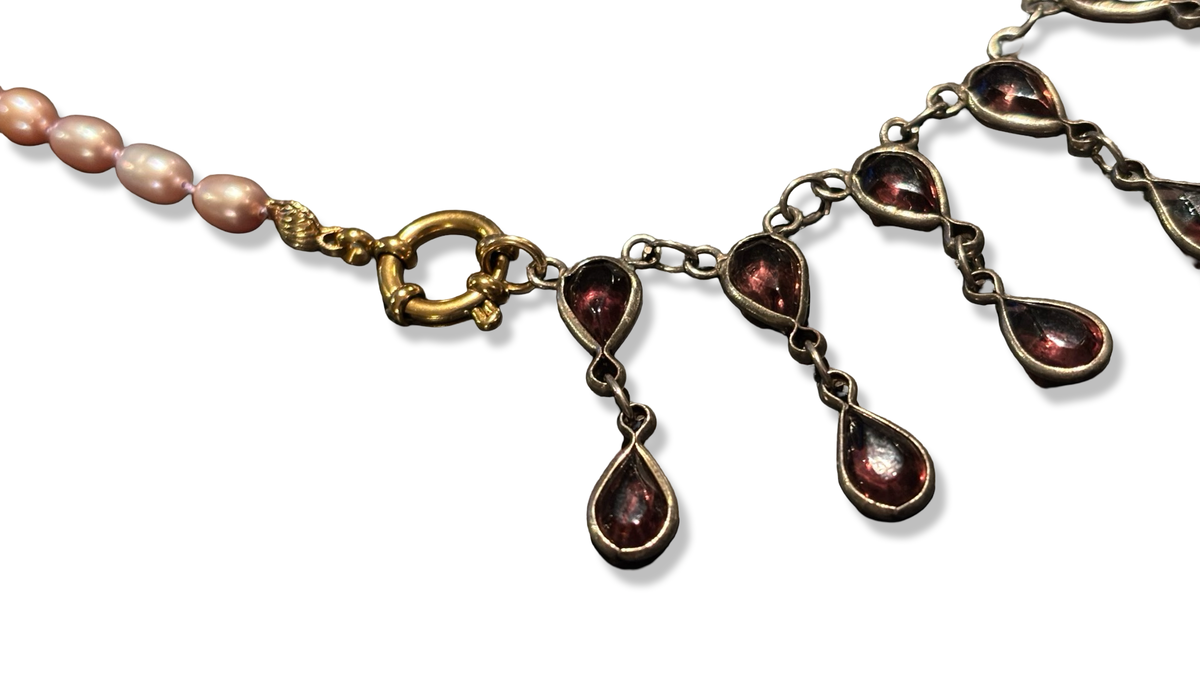 Collier de perles baroques et strass violet