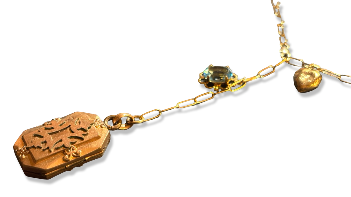 Collier lasso upcyclé, médaillon a secret, coeur et topaze