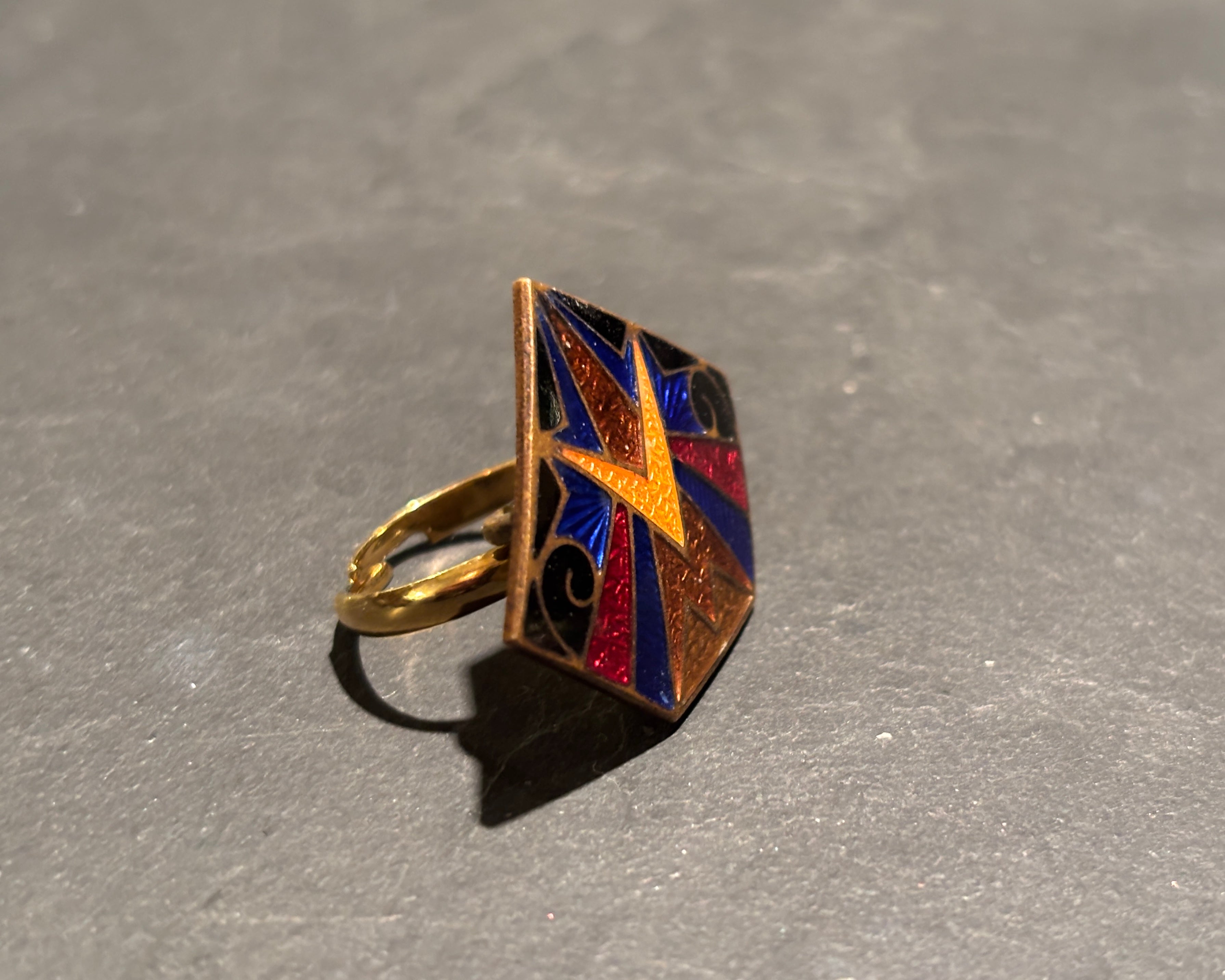 Bague en émaux Arts Deco - blissparis