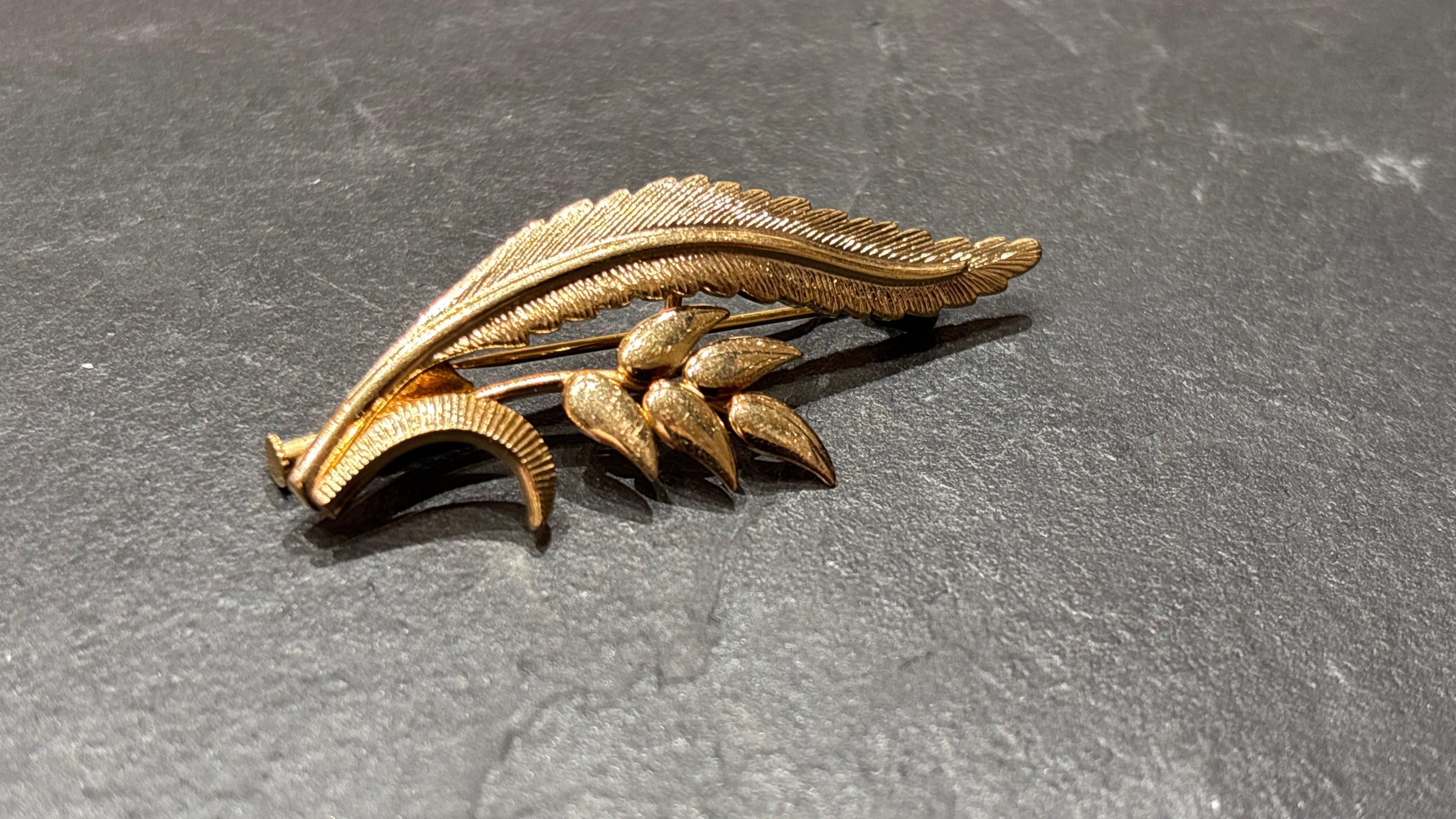 Broche ancienne plaquée or