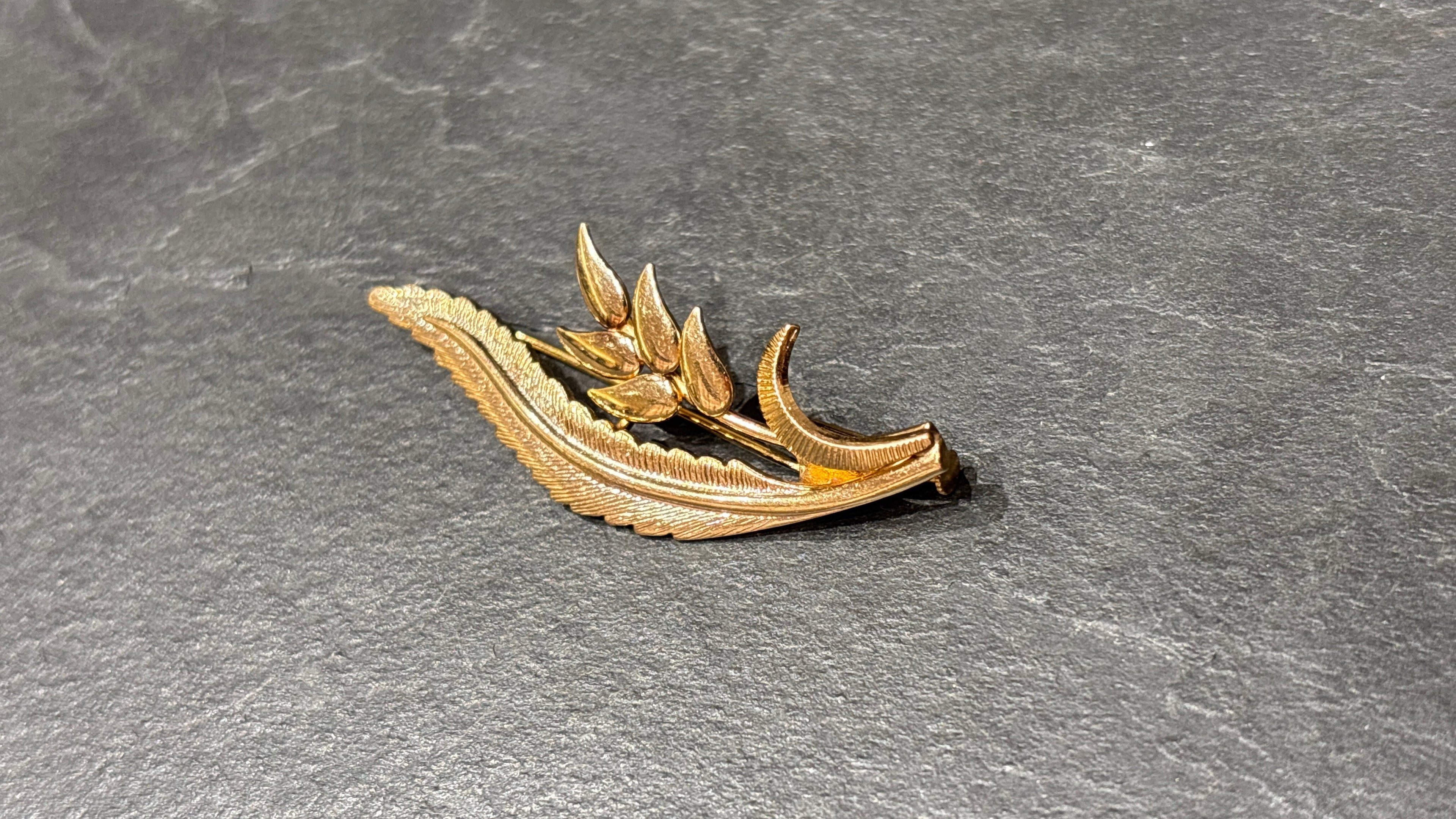 Broche ancienne plaquée or