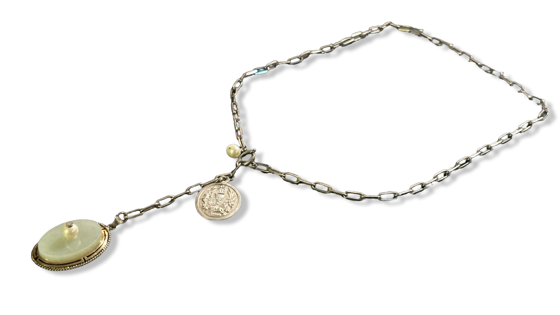 Collier lasso en argent, médaille de communion et jadéite