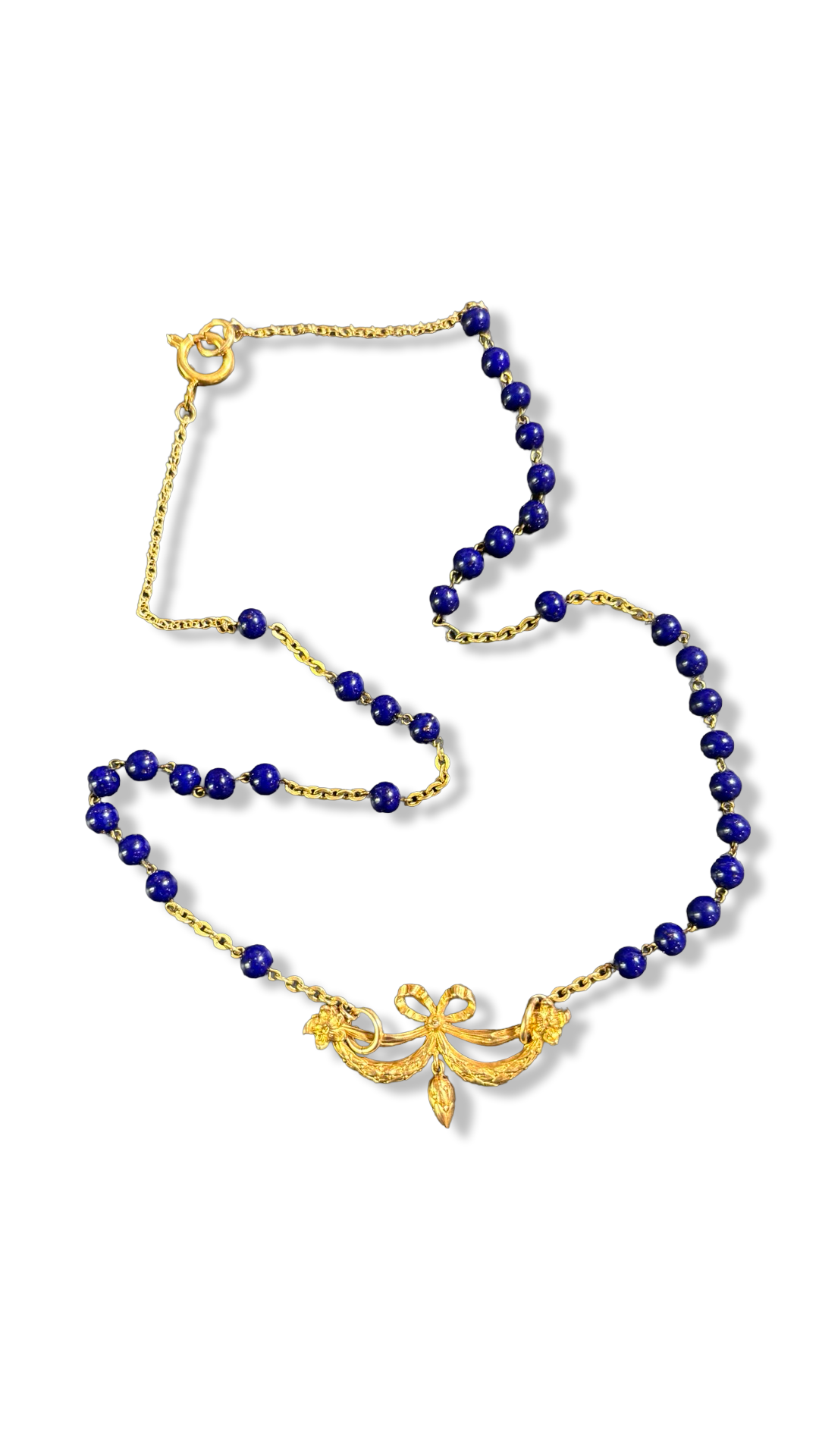 Collier chapelet bleu et motif 18e