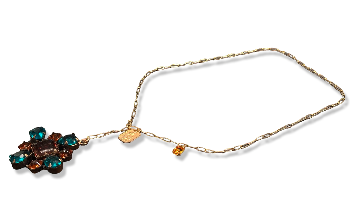 Collier lasso upcyclé, médaille de la Vierge et croix byzantine