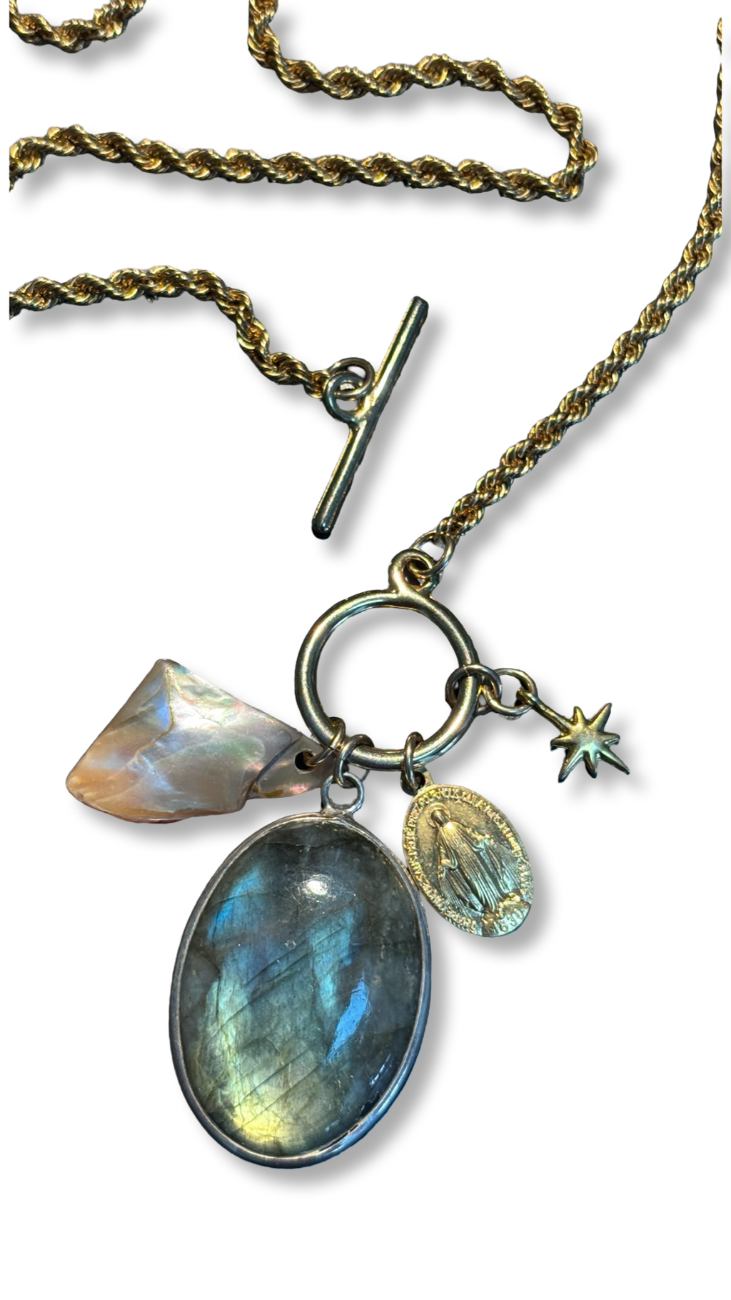 Sautoir et médaillon de Labradorite