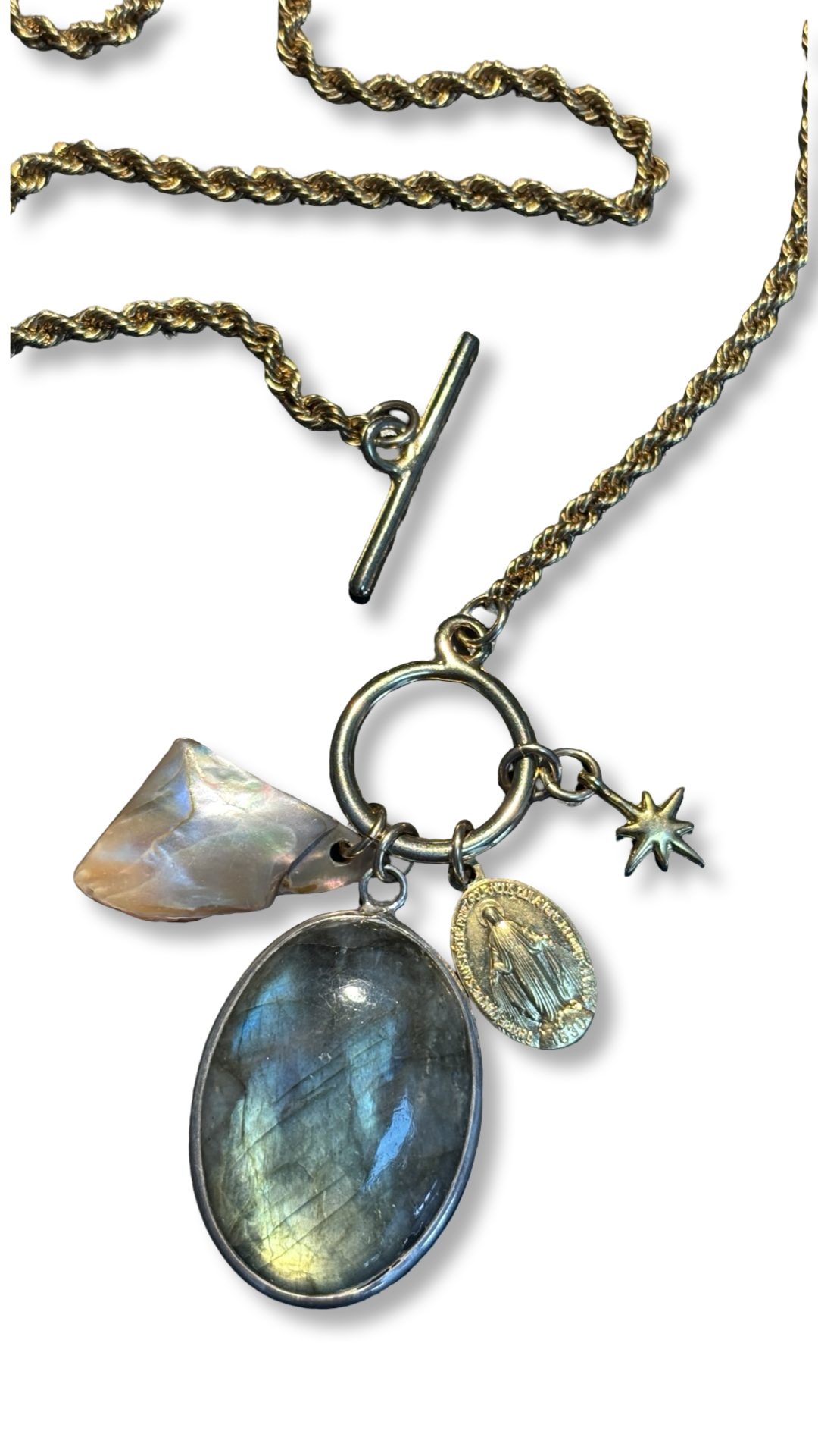 Sautoir et médaillon de Labradorite
