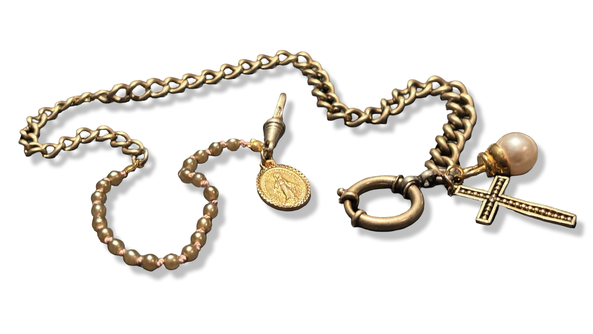 Collier chaine de montre et perles fantaisie, croix perlée