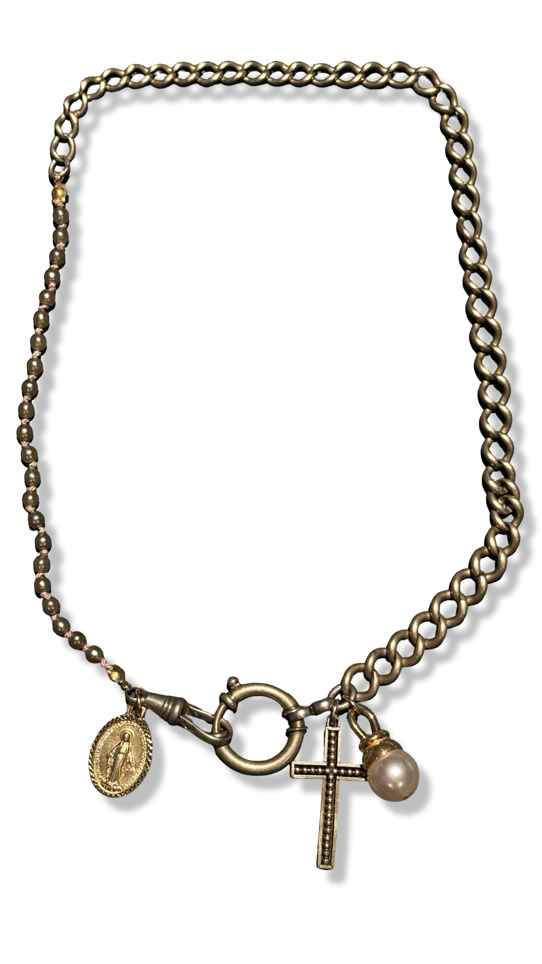 Collier chaine de montre et perles fantaisie, croix perlée